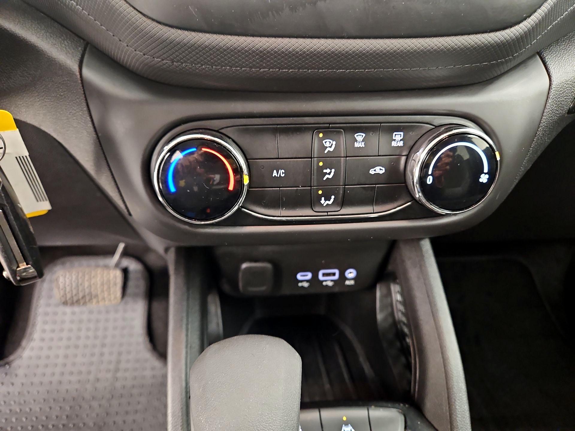 Thumbnail: 2021 Chevrolet TrailBlazer - 16