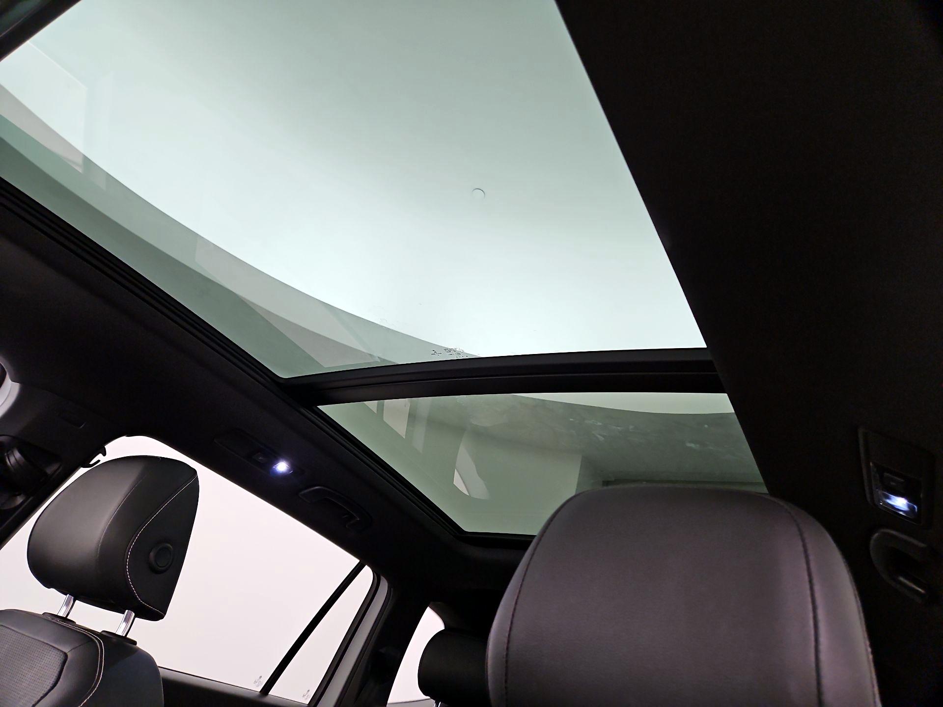 Thumbnail: 2022 Volkswagen Tiguan - 20