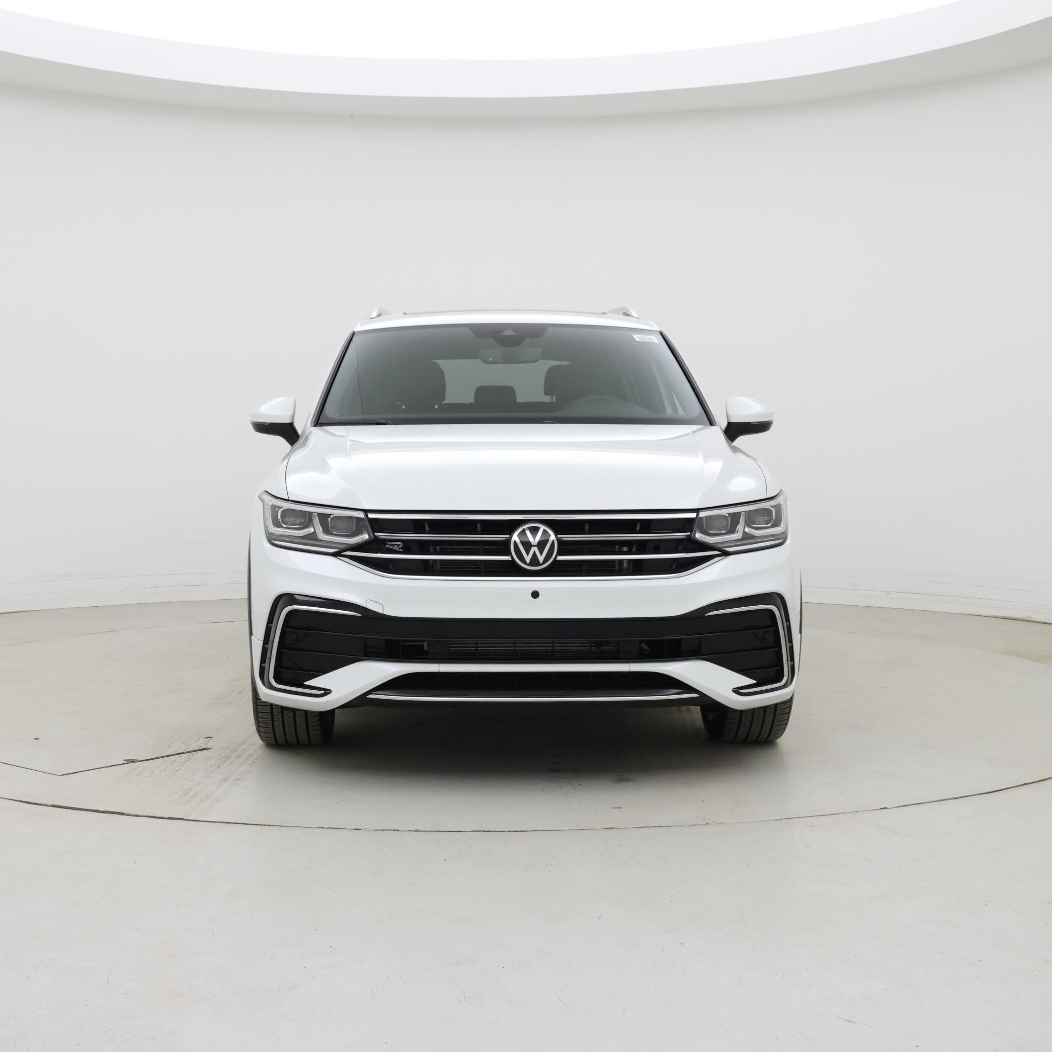 Thumbnail: 2022 Volkswagen Tiguan - 5