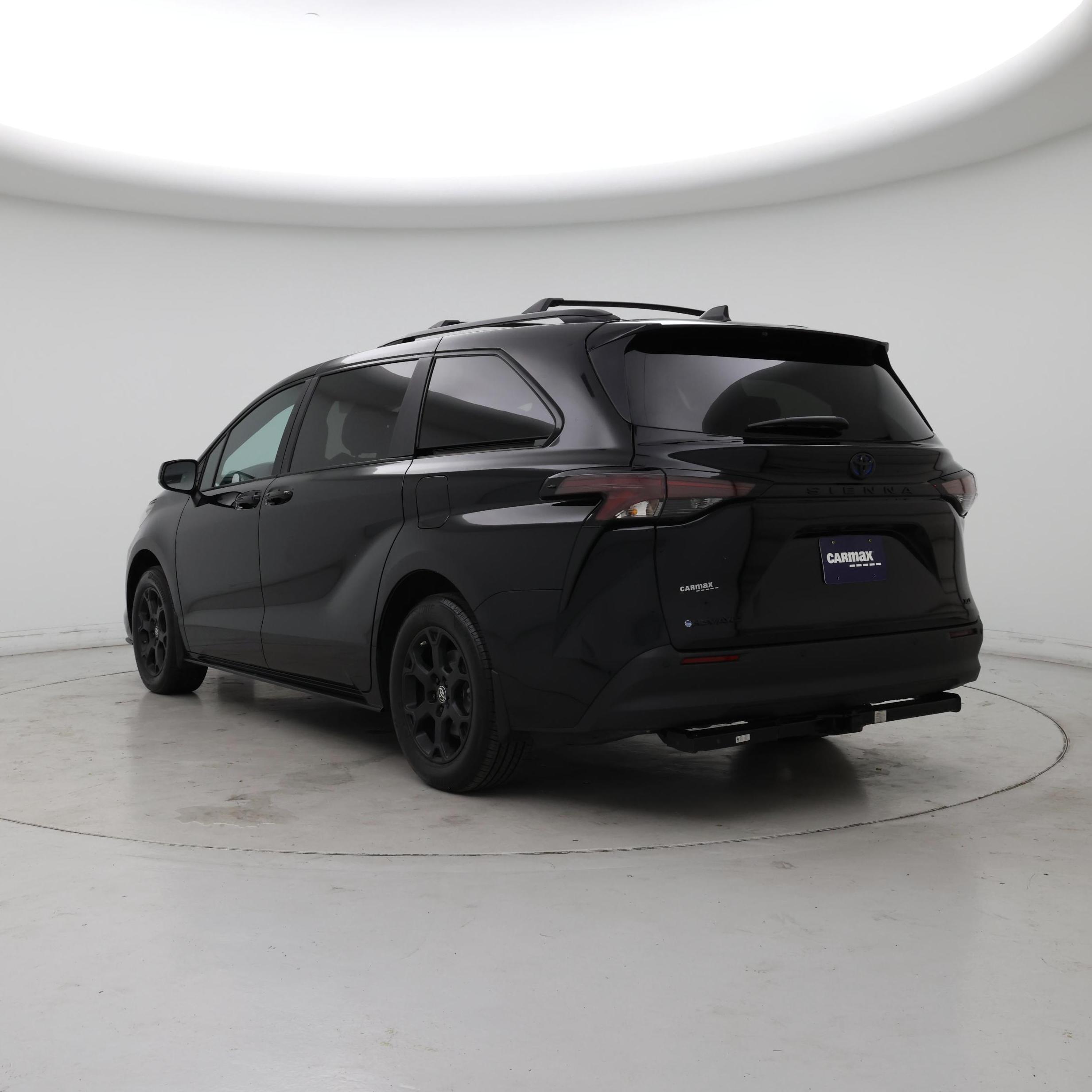 Thumbnail: 2025 Toyota Sienna - 2