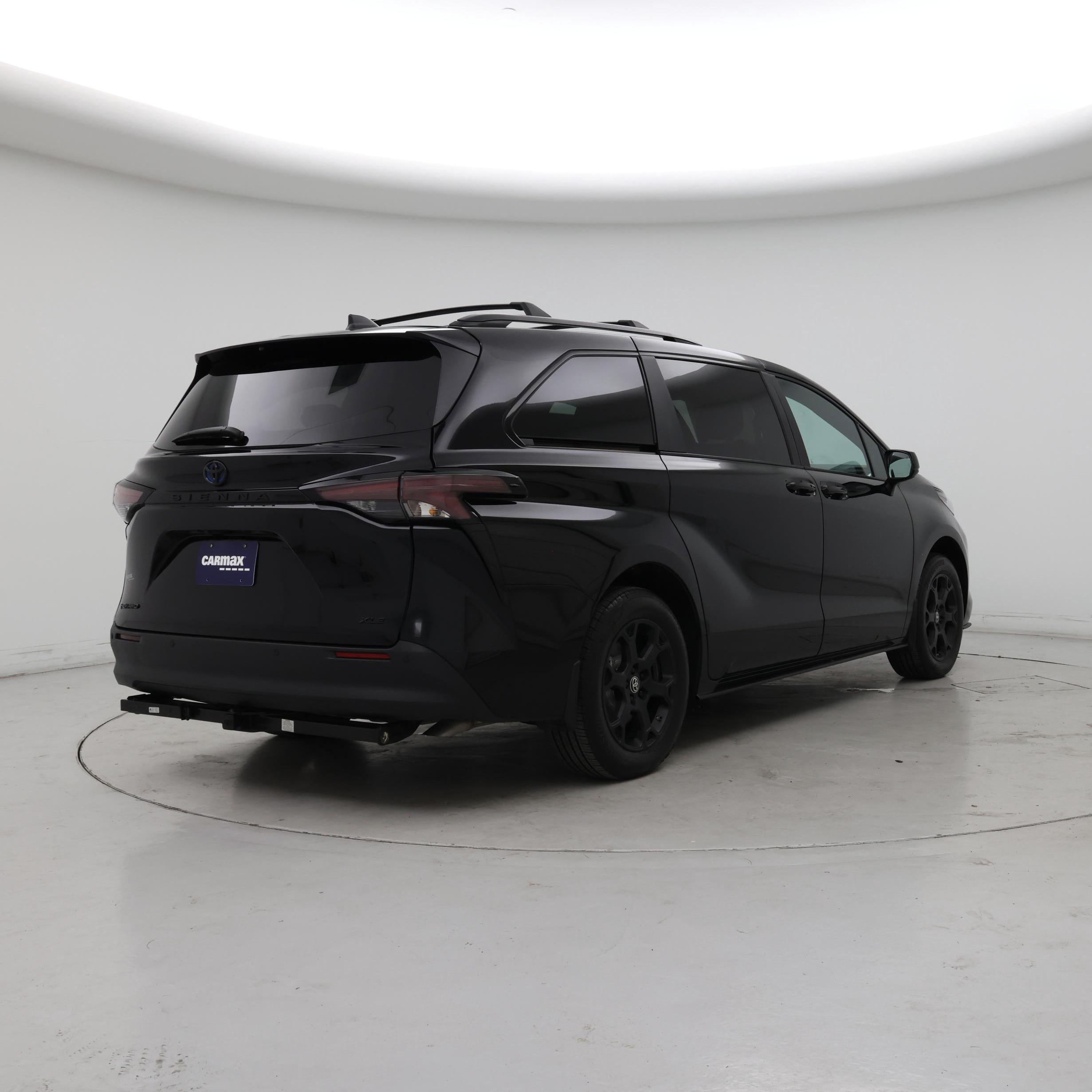 Thumbnail: 2025 Toyota Sienna - 8