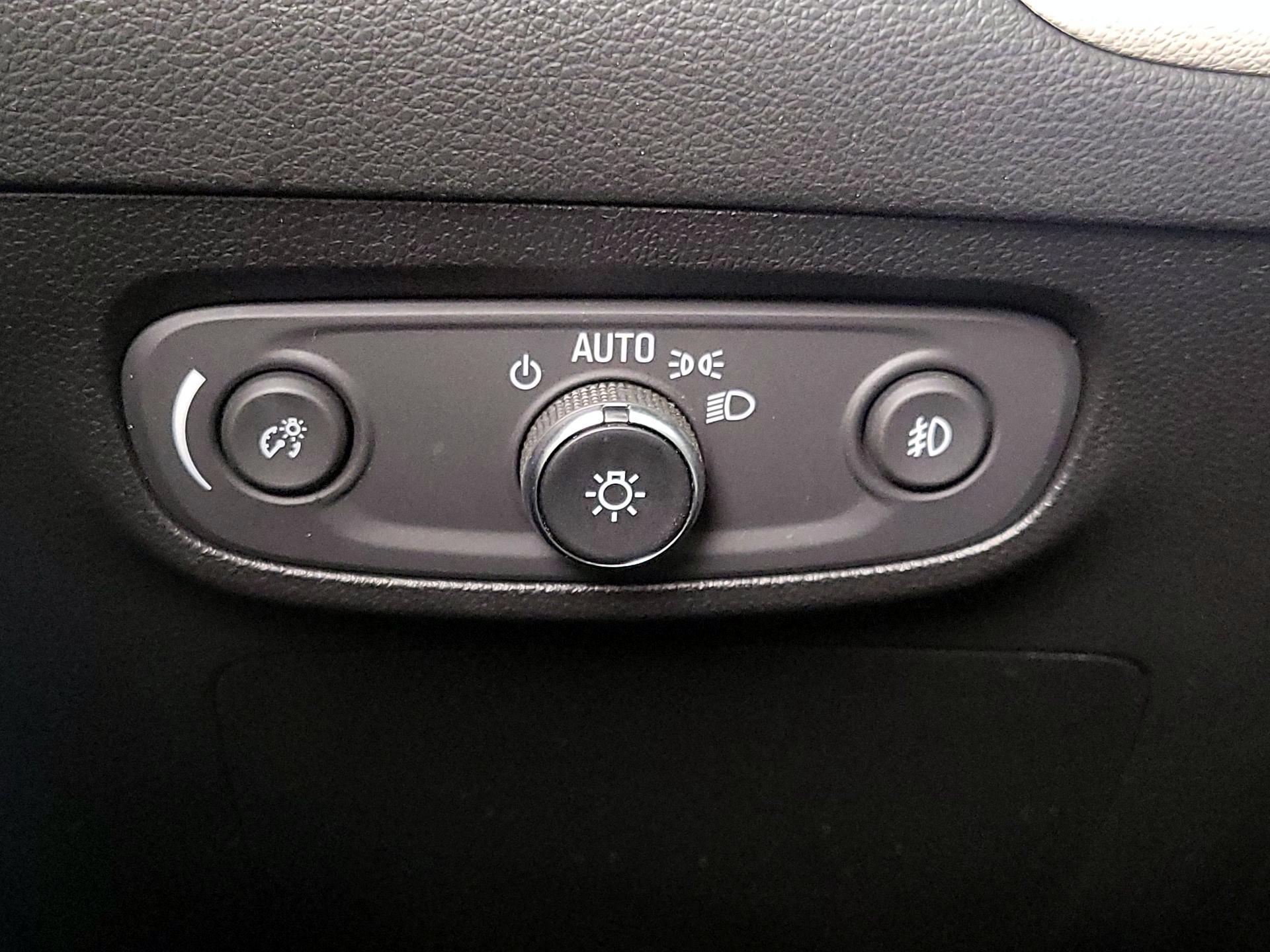 Thumbnail: 2021 Buick Encore GX - 13