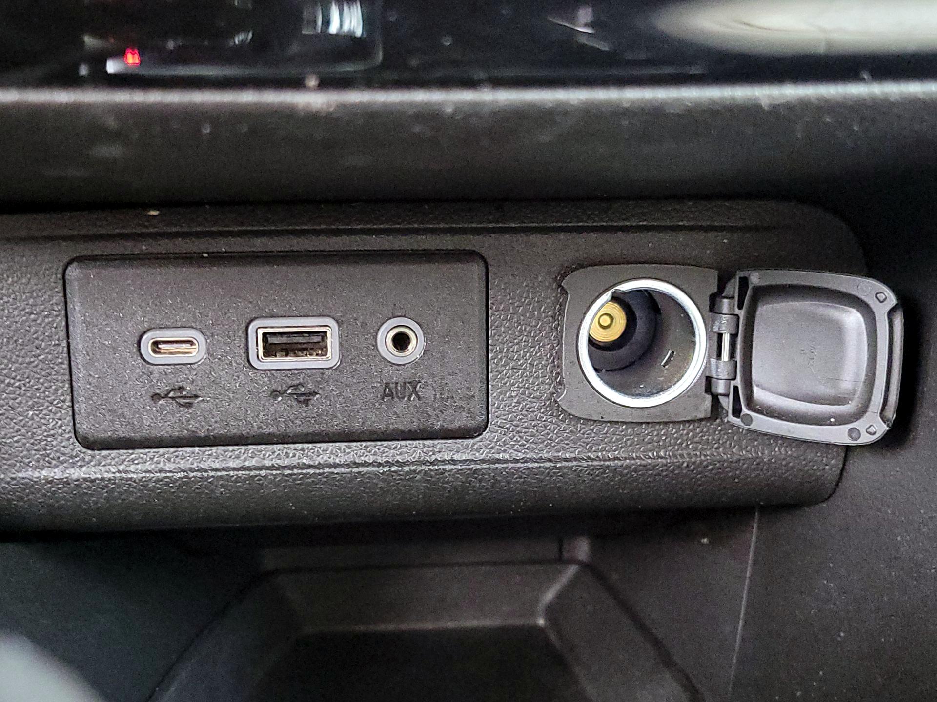 Thumbnail: 2021 Buick Encore GX - 18