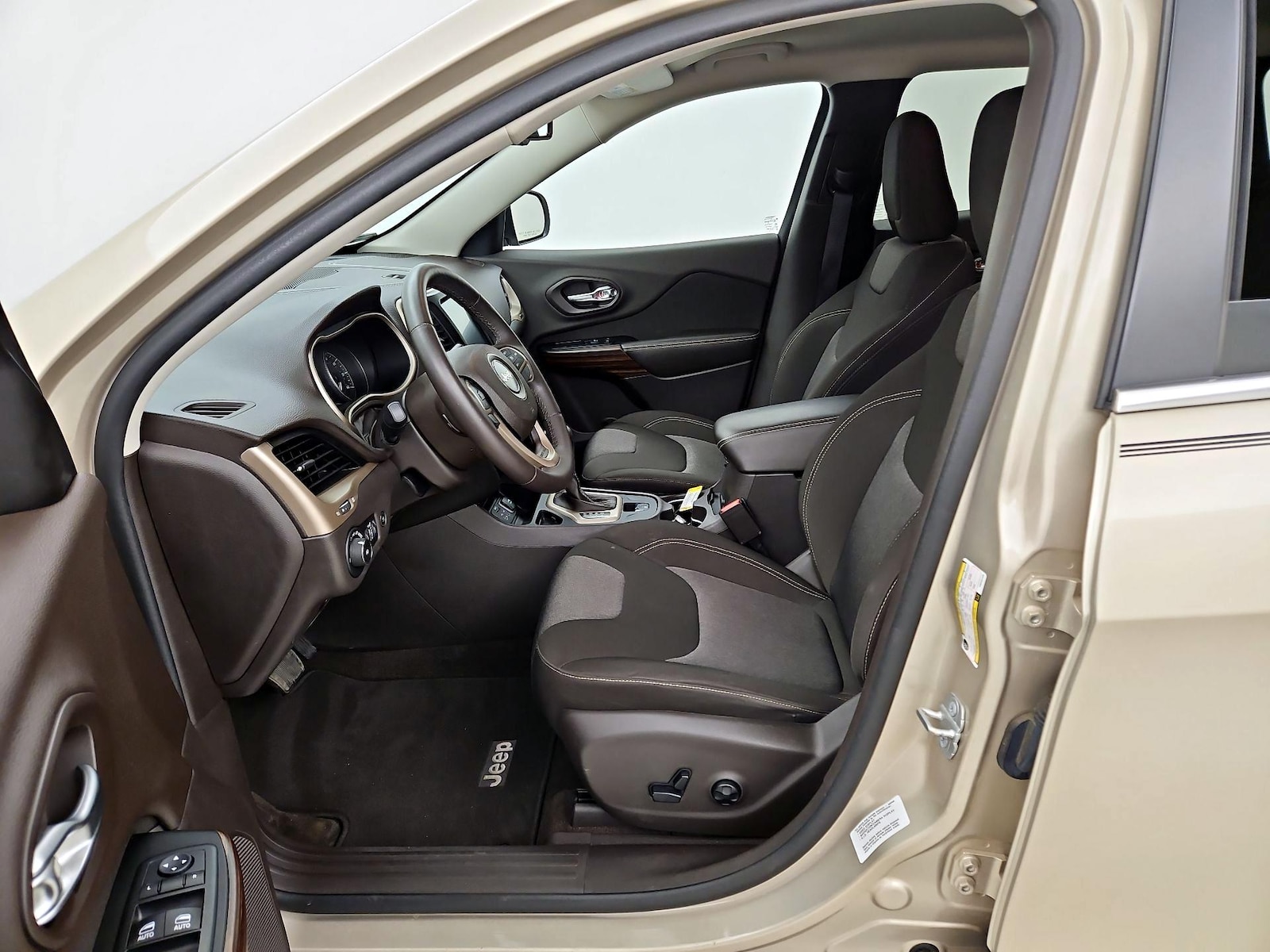 2014 Jeep Cherokee Latitude - Photo 12