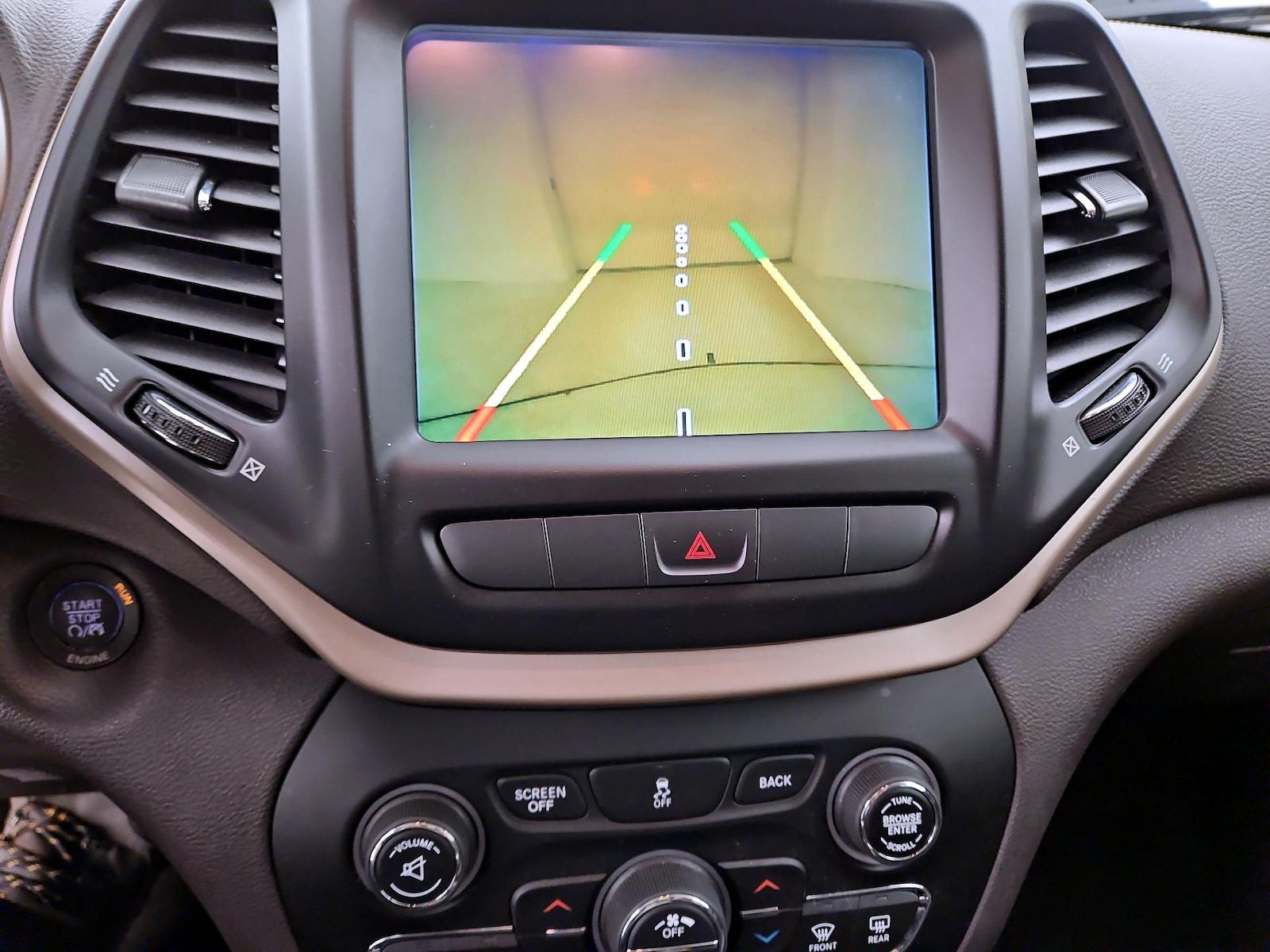 2014 Jeep Cherokee Latitude - Photo 15