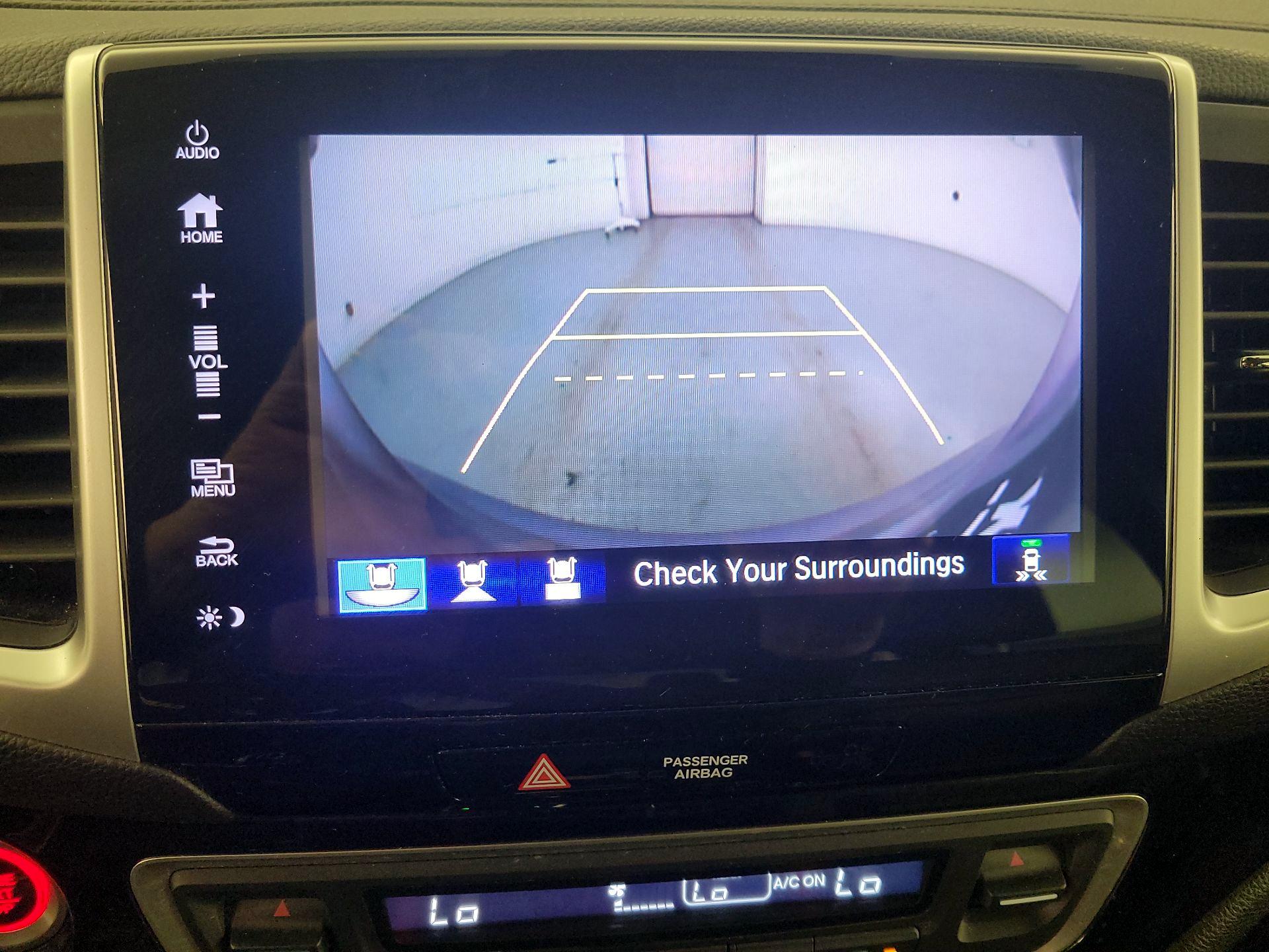 Thumbnail: 2018 Honda Pilot - 15