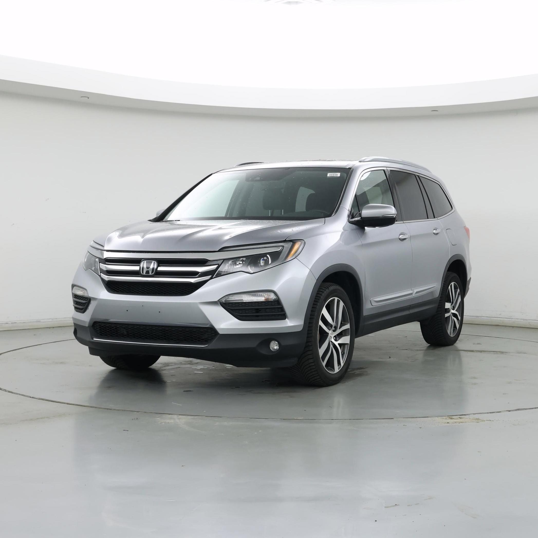 Thumbnail: 2018 Honda Pilot - 4