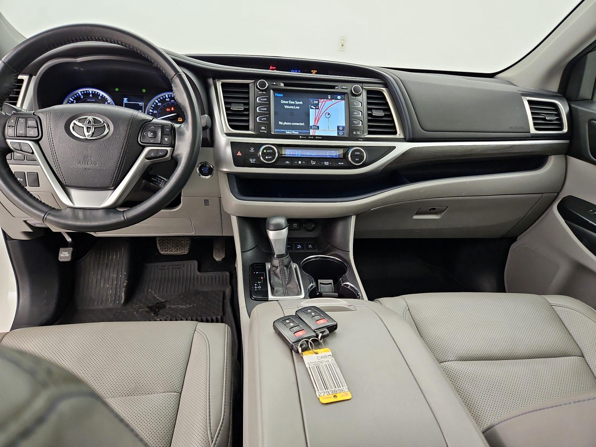Thumbnail: 2018 Toyota Highlander - 9