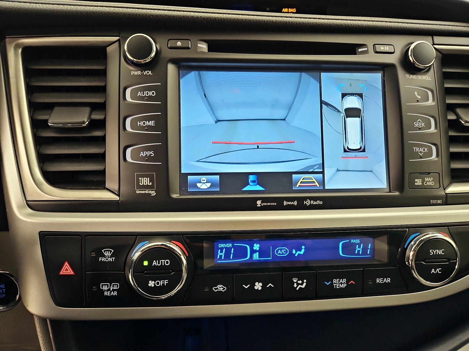 Thumbnail: 2018 Toyota Highlander - 15