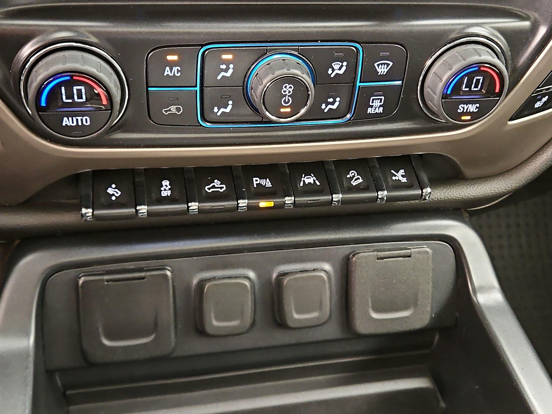 Thumbnail: 2018 GMC Sierra 1500 - 17