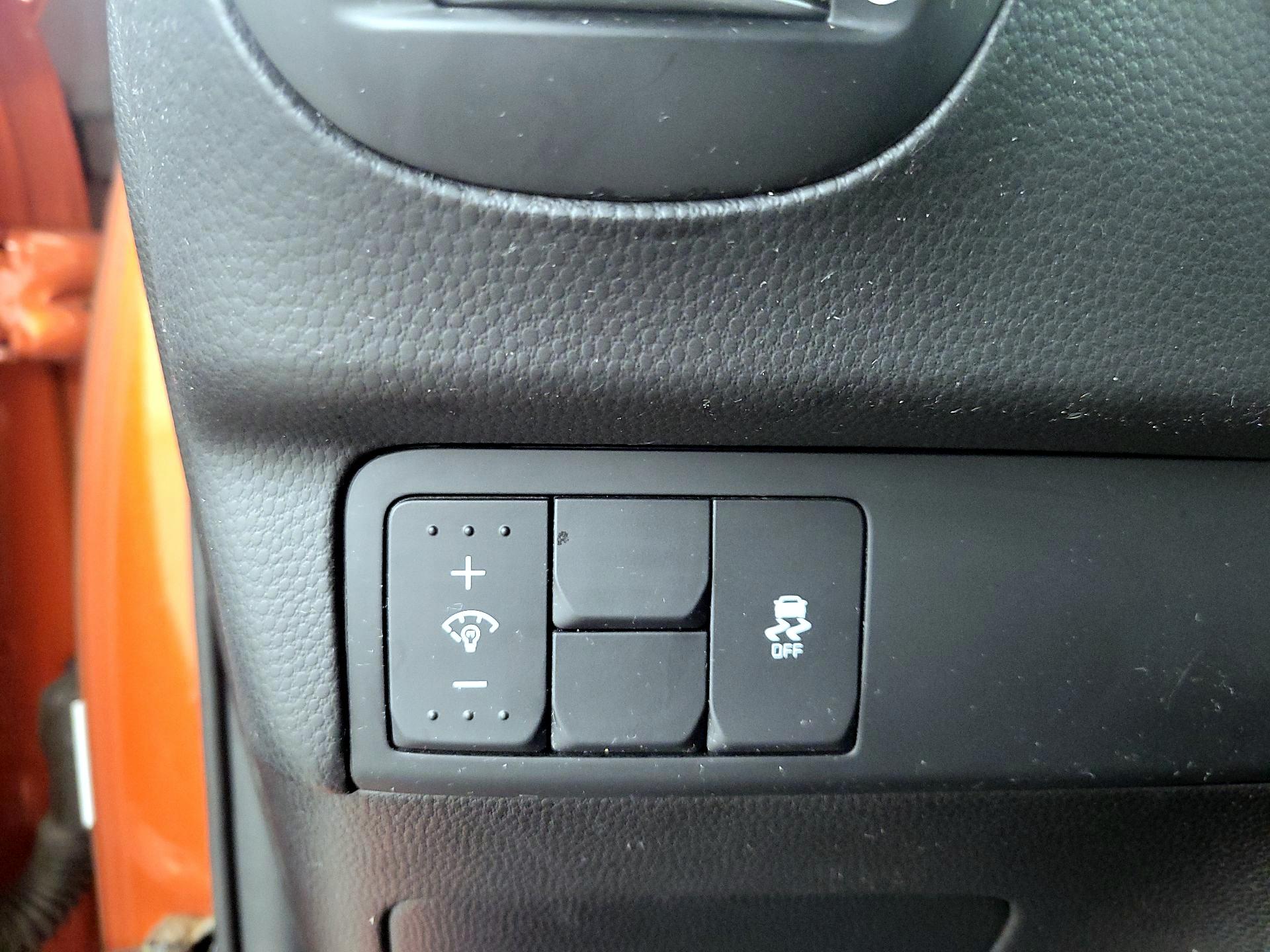 Thumbnail: 2018 Kia Soul - 13