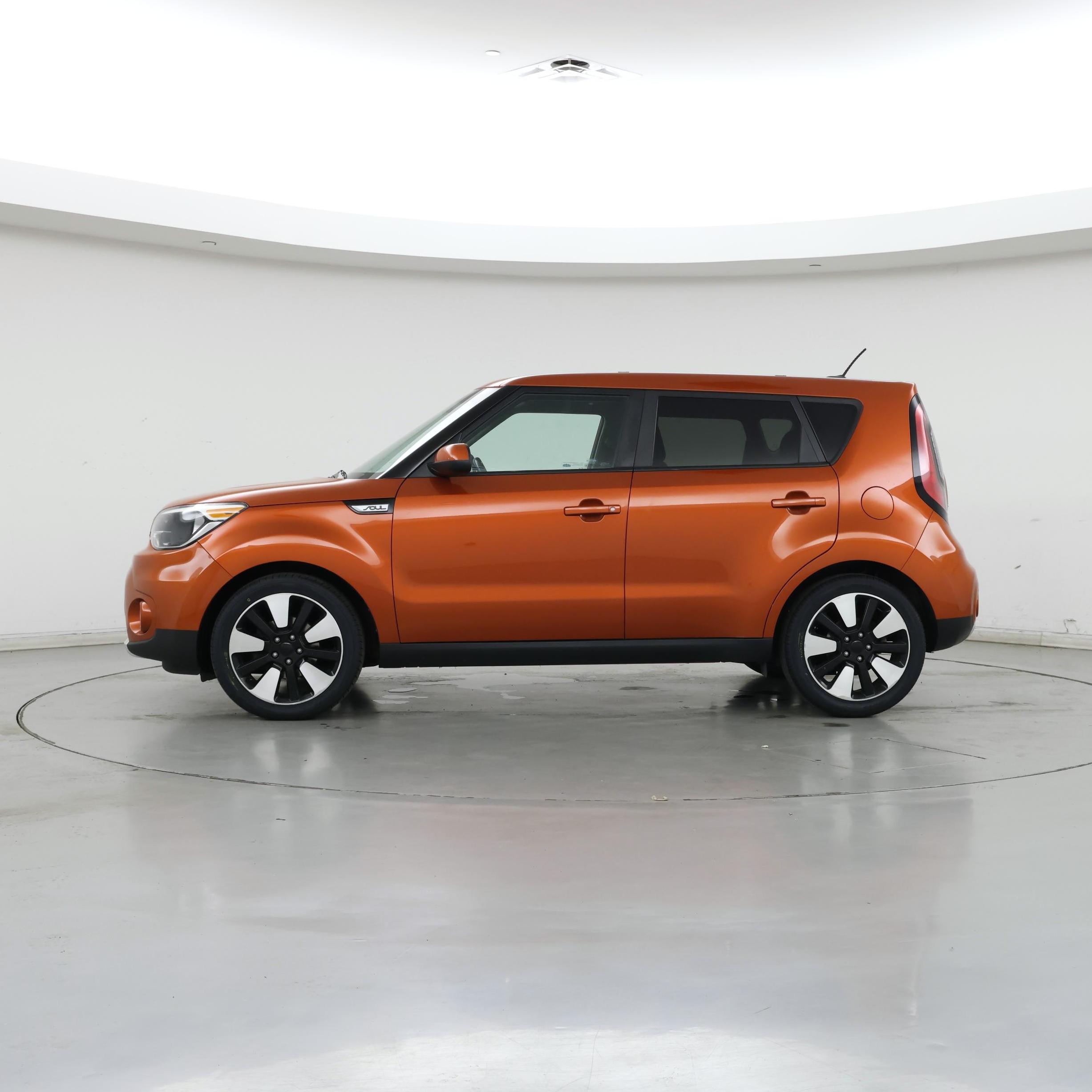 Thumbnail: 2018 Kia Soul - 3