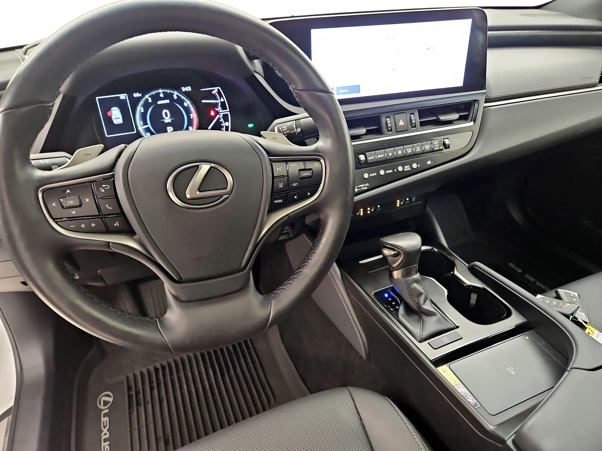 Thumbnail: 2024 Lexus ES - 9