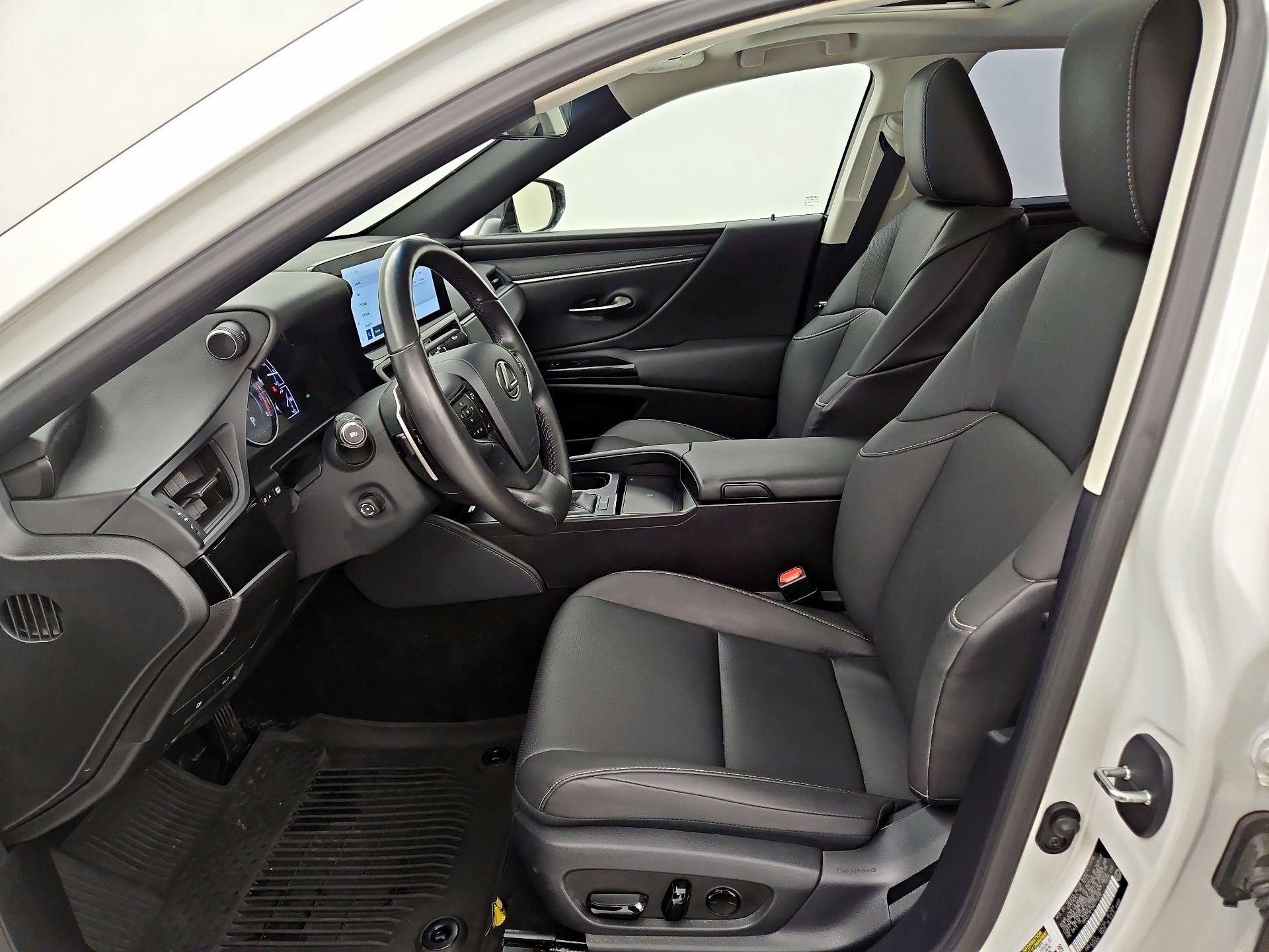 Thumbnail: 2024 Lexus ES - 11