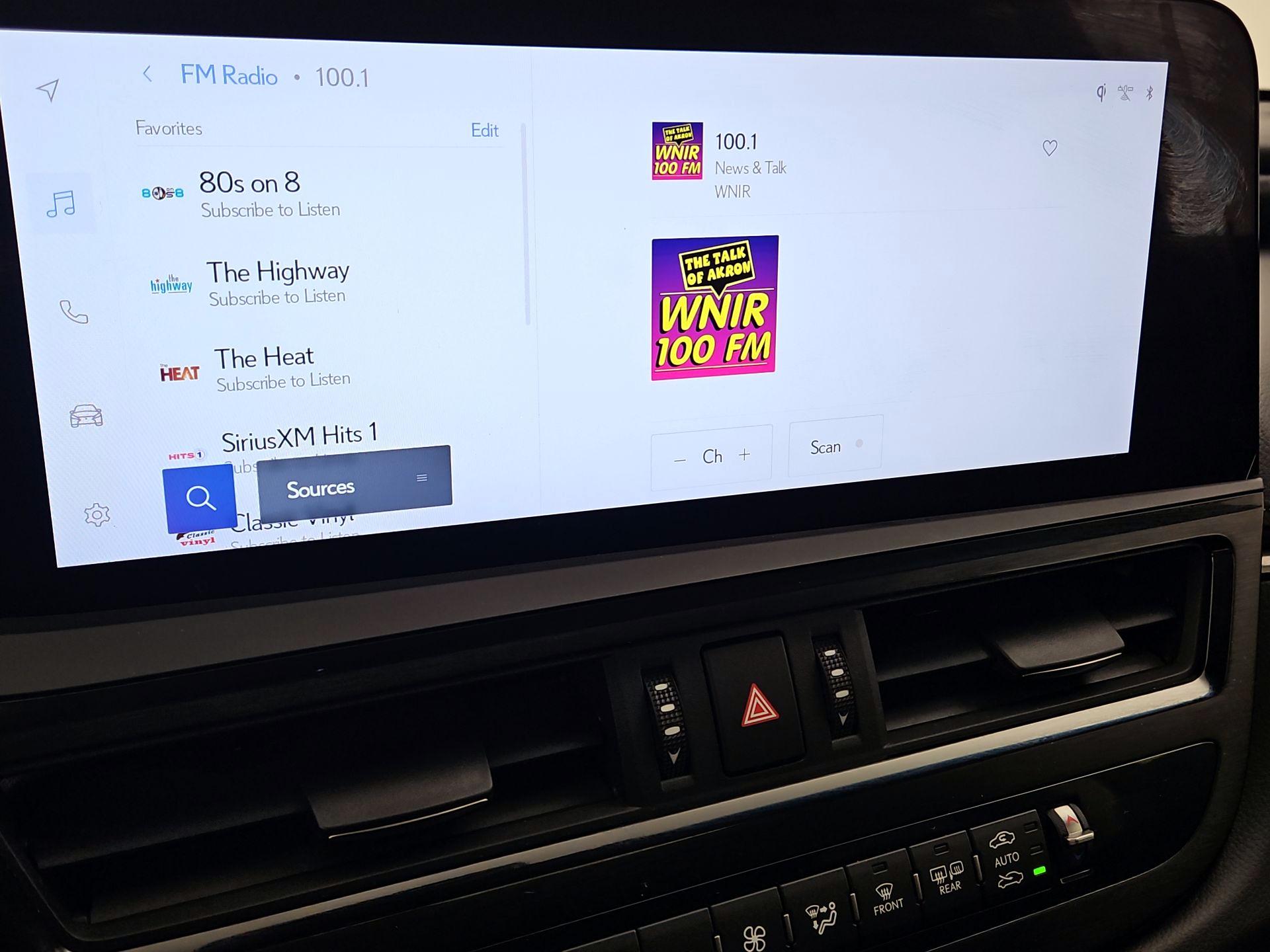 Thumbnail: 2024 Lexus ES - 15