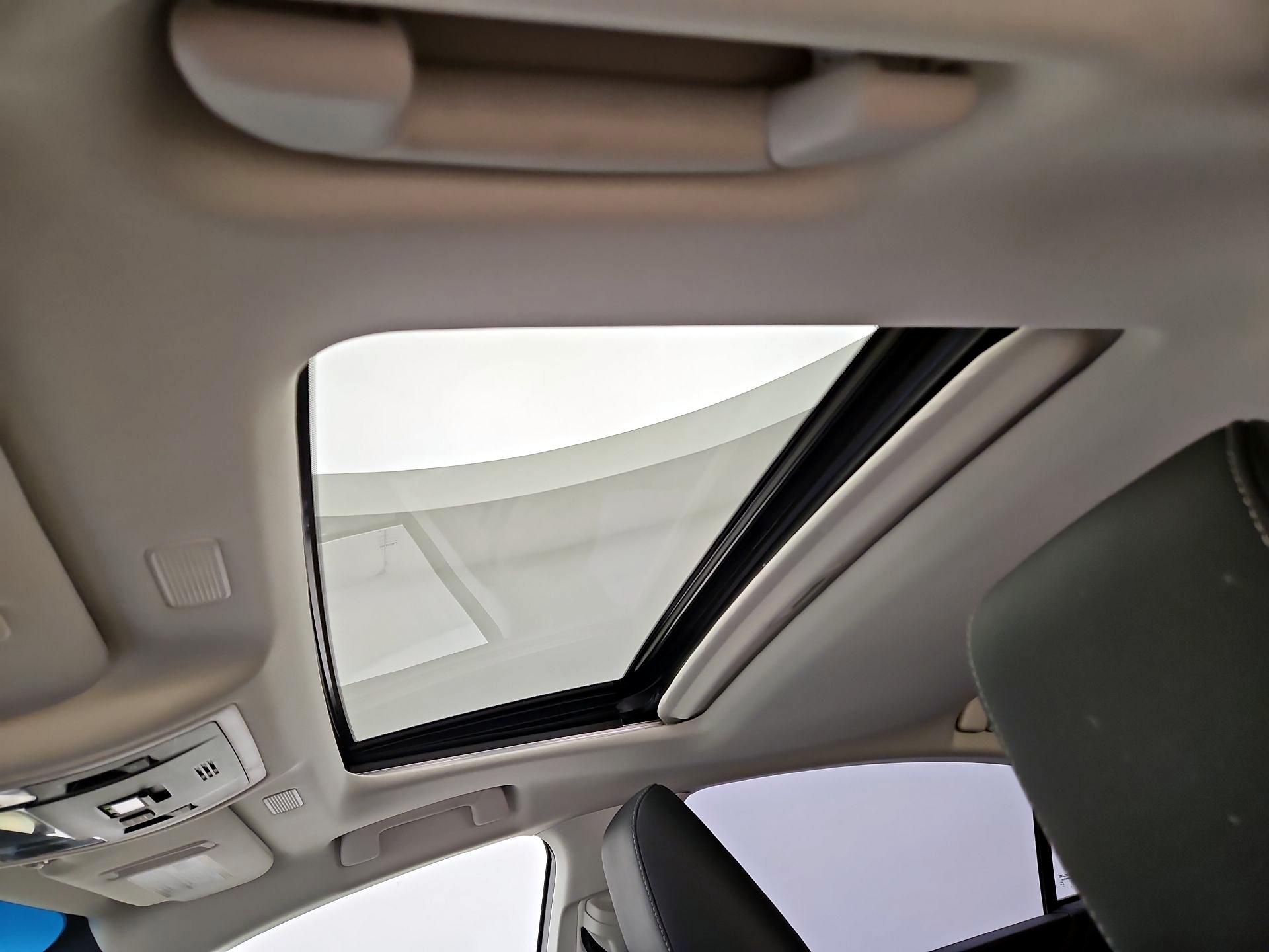 Thumbnail: 2024 Lexus ES - 19