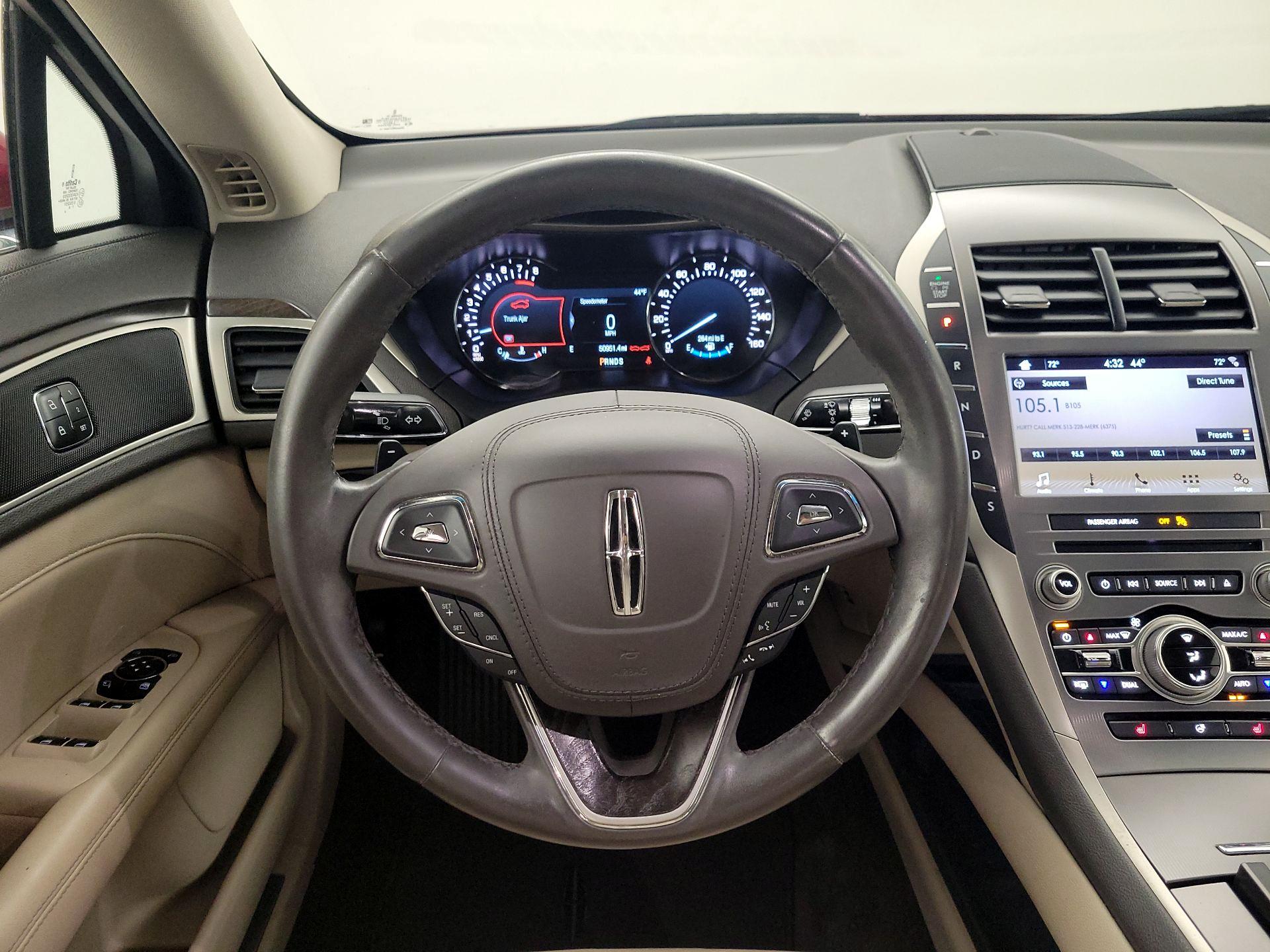 Thumbnail: 2017 Lincoln MKZ - 10