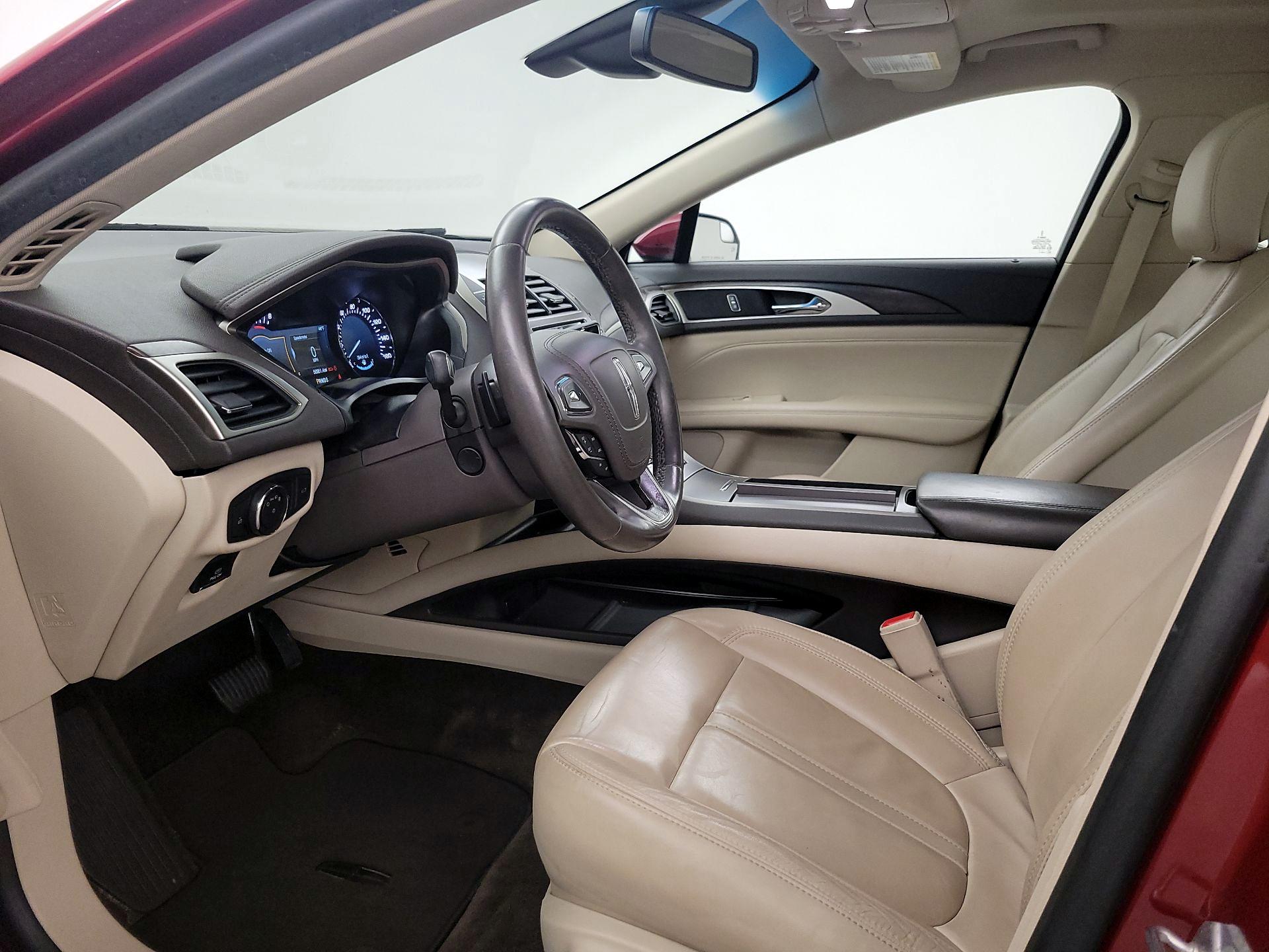 Thumbnail: 2017 Lincoln MKZ - 11