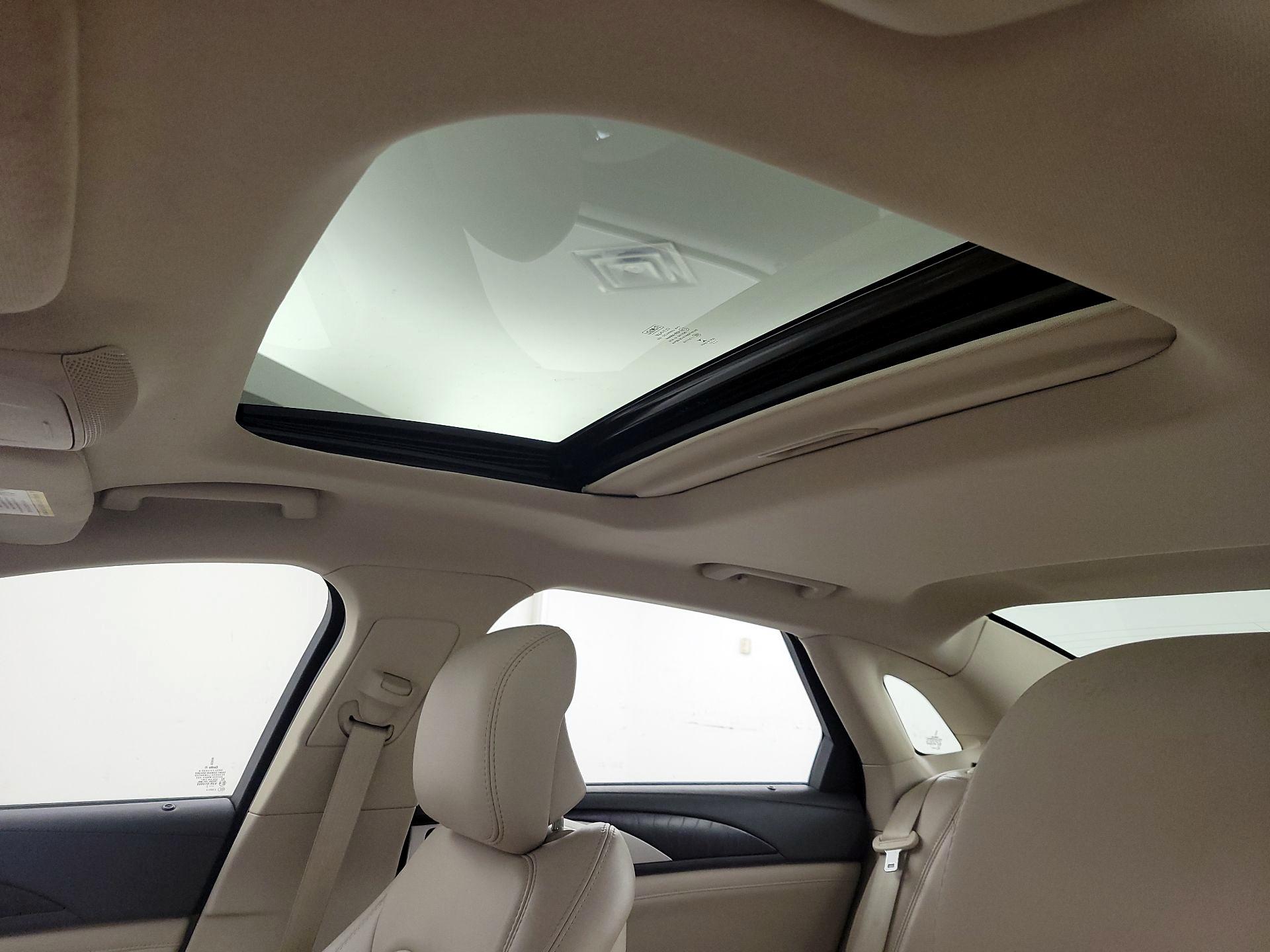 Thumbnail: 2017 Lincoln MKZ - 18