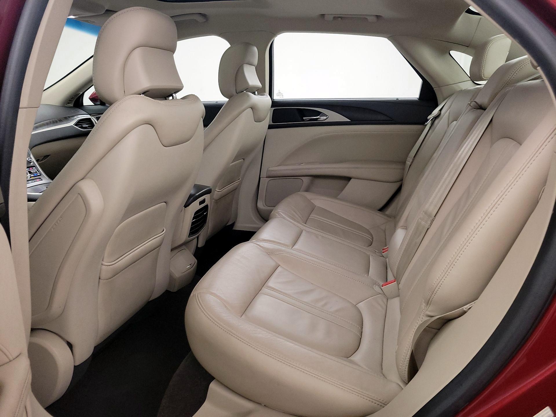 Thumbnail: 2017 Lincoln MKZ - 19