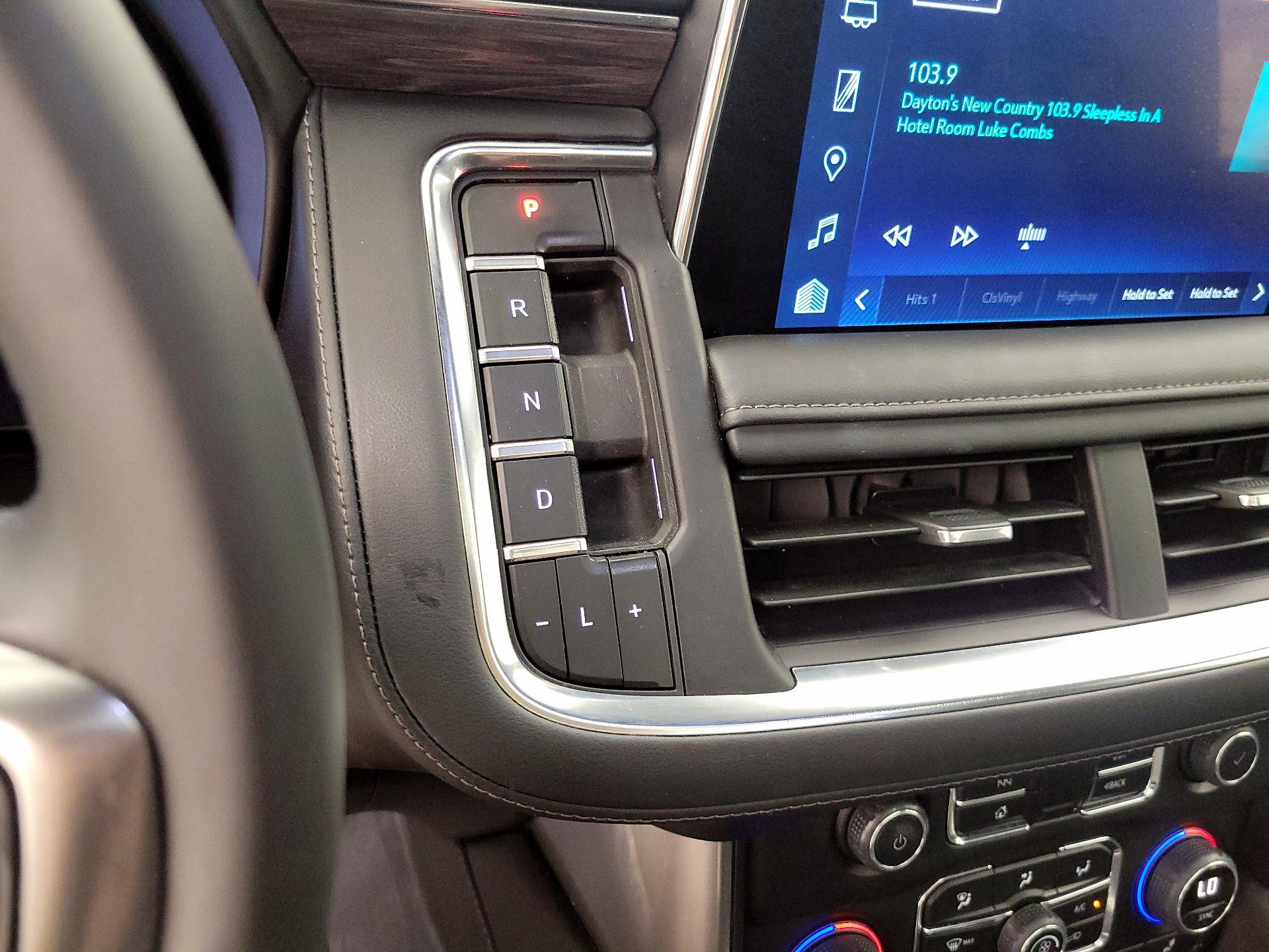 Thumbnail: 2023 Chevrolet Tahoe - 17