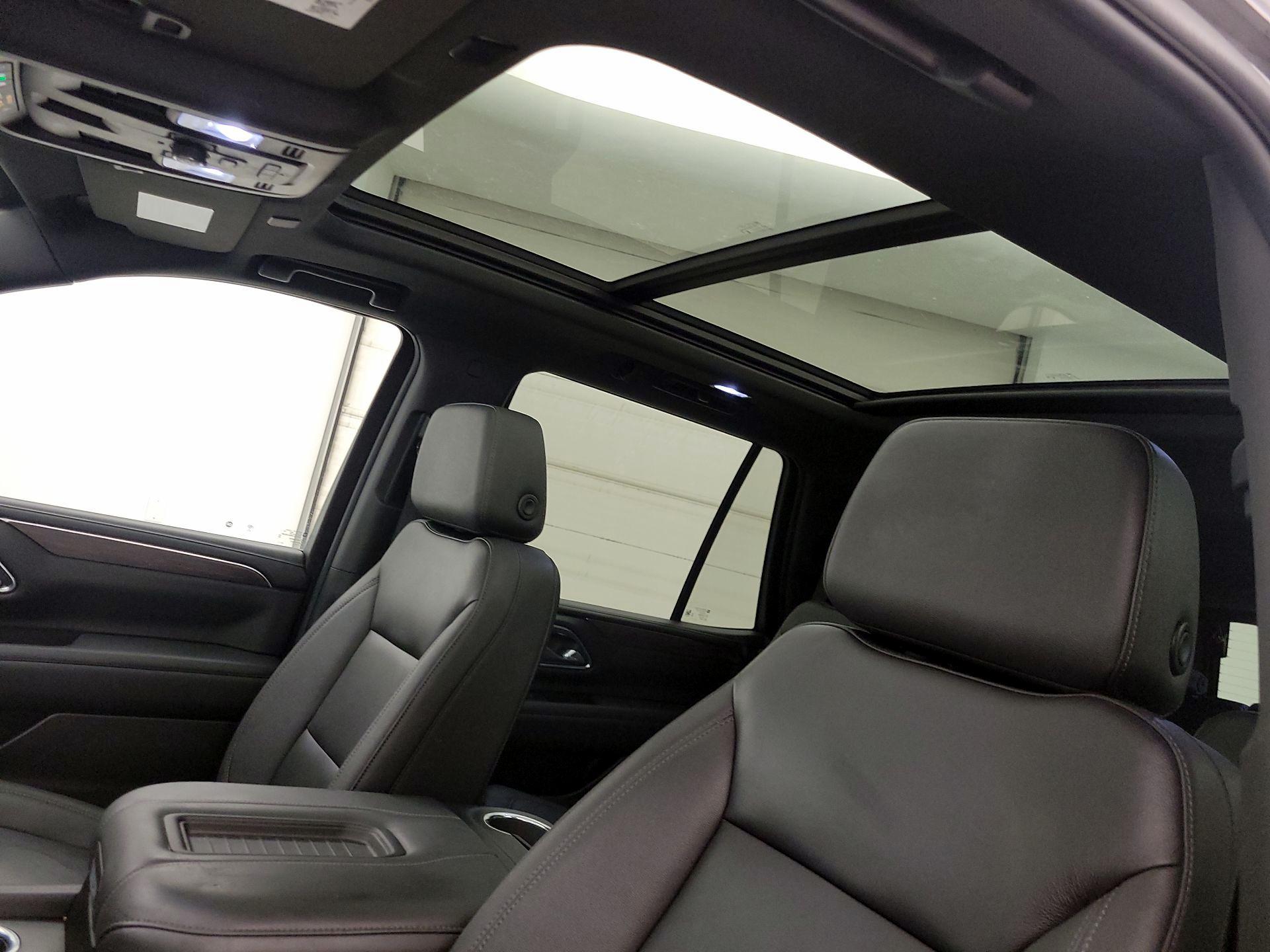 Thumbnail: 2023 Chevrolet Tahoe - 19