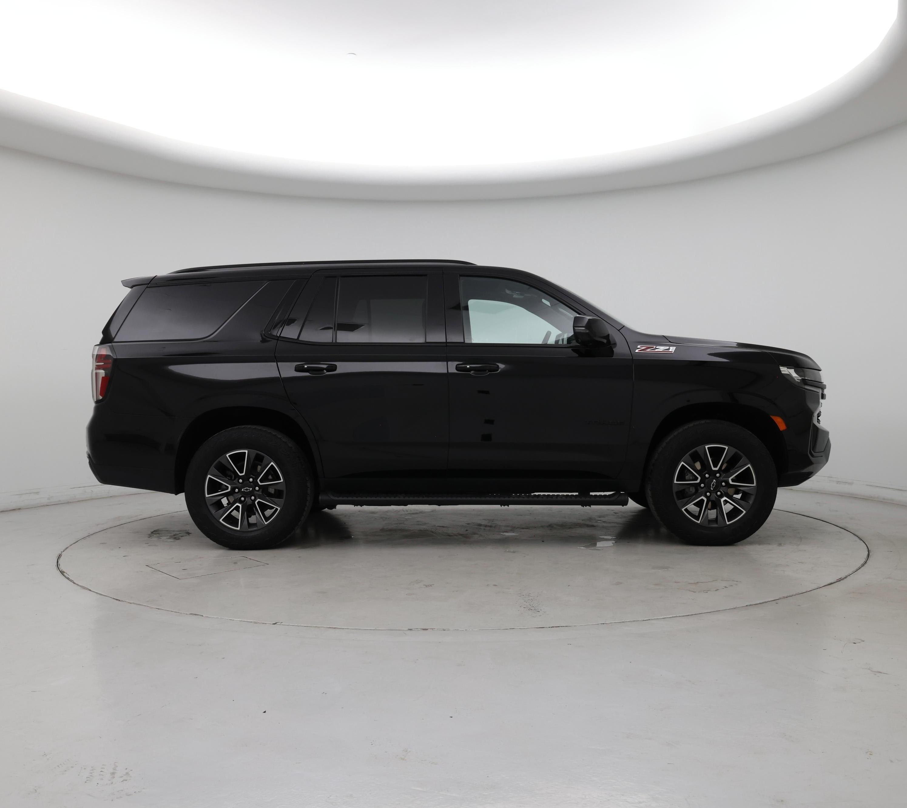 Thumbnail: 2023 Chevrolet Tahoe - 7