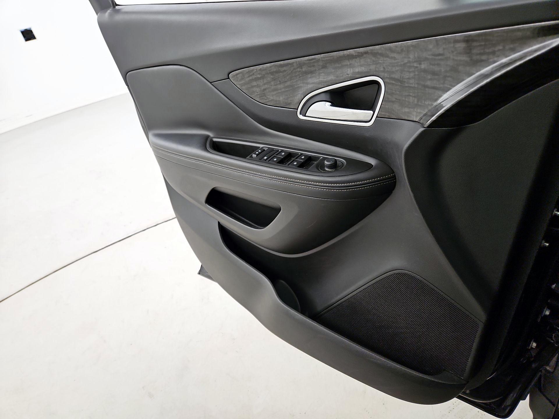 Thumbnail: 2015 Buick Encore - 12