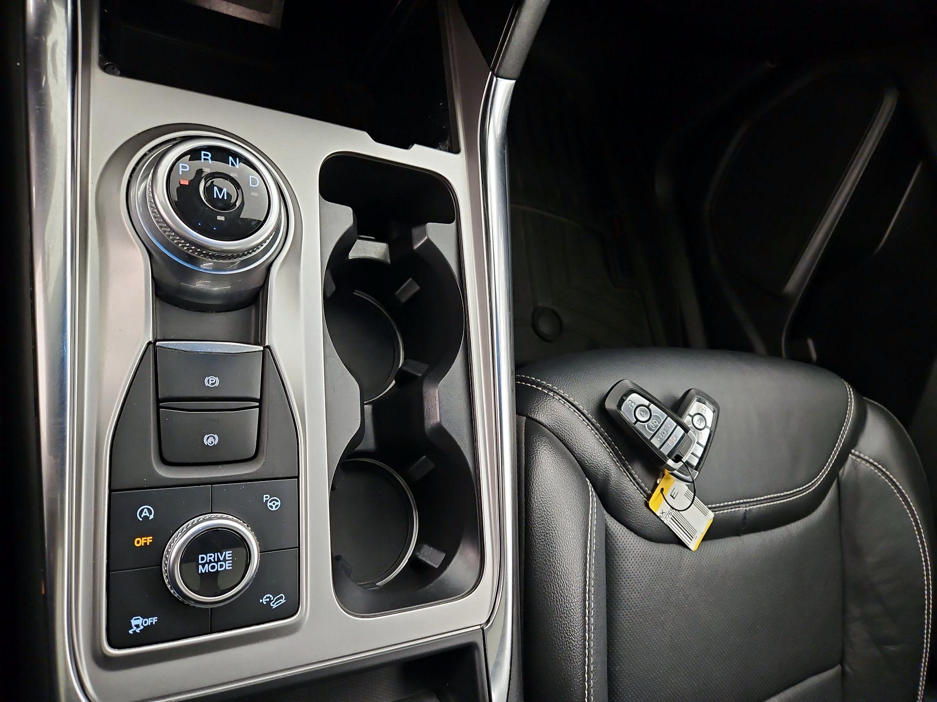 Thumbnail: 2020 Ford Explorer - 18