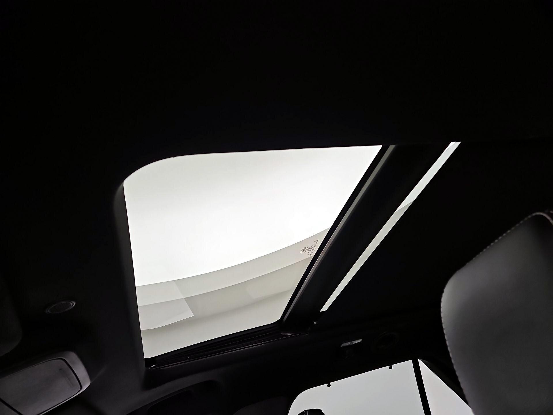 Thumbnail: 2020 Ford Explorer - 20