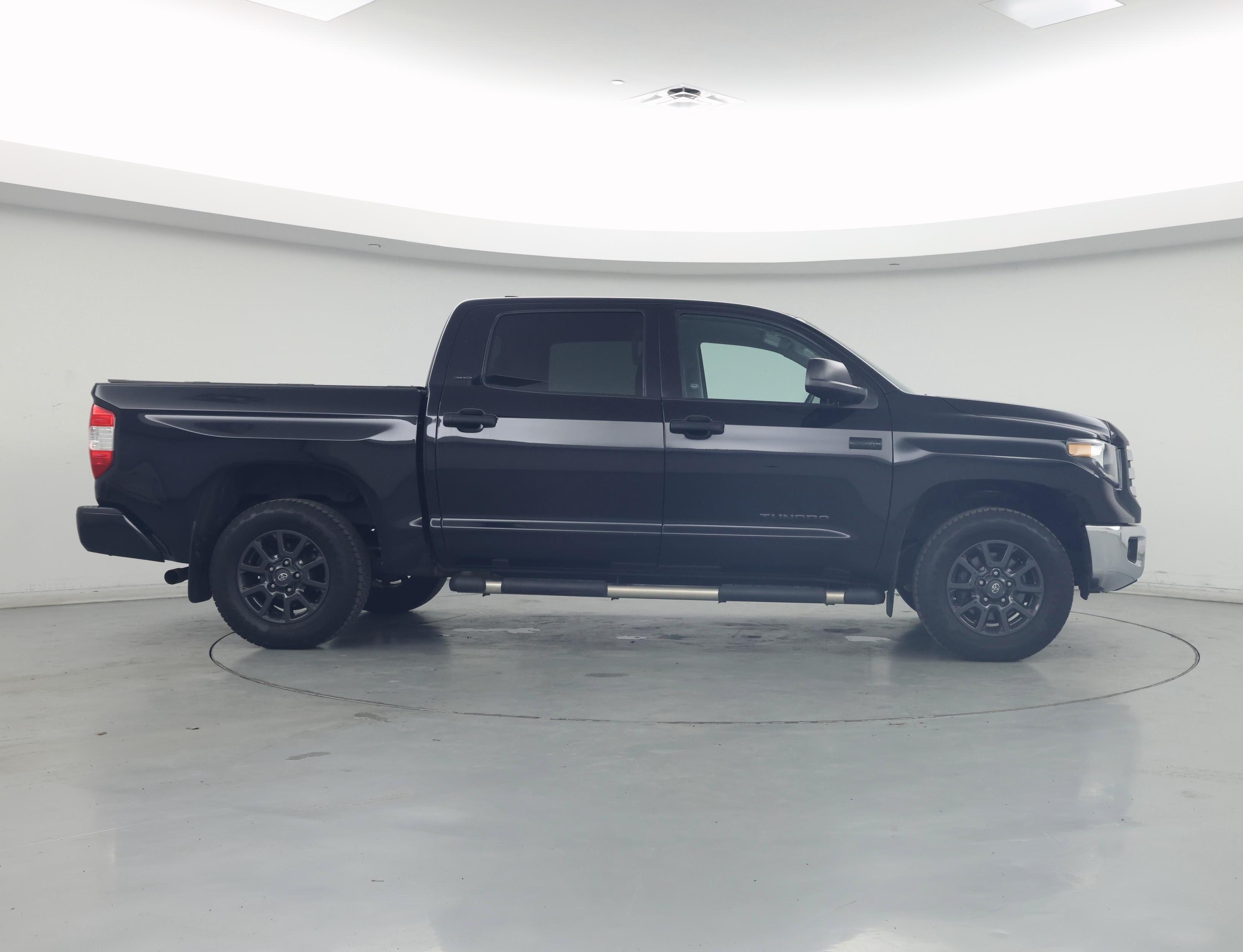Thumbnail: 2021 Toyota Tundra - 7