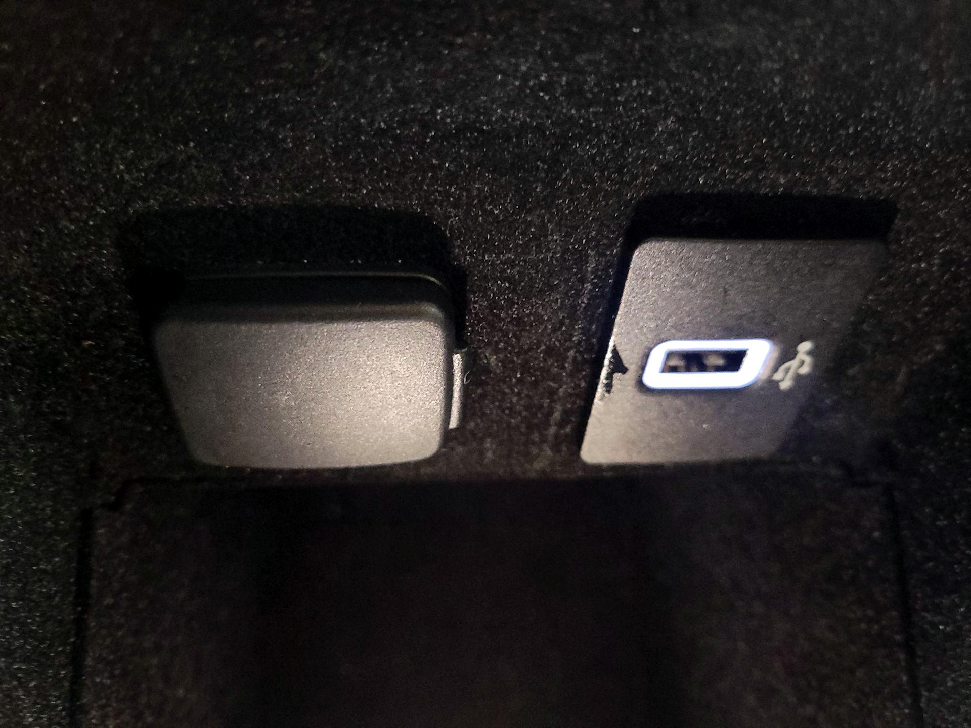 Thumbnail: 2019 Lincoln Nautilus - 19