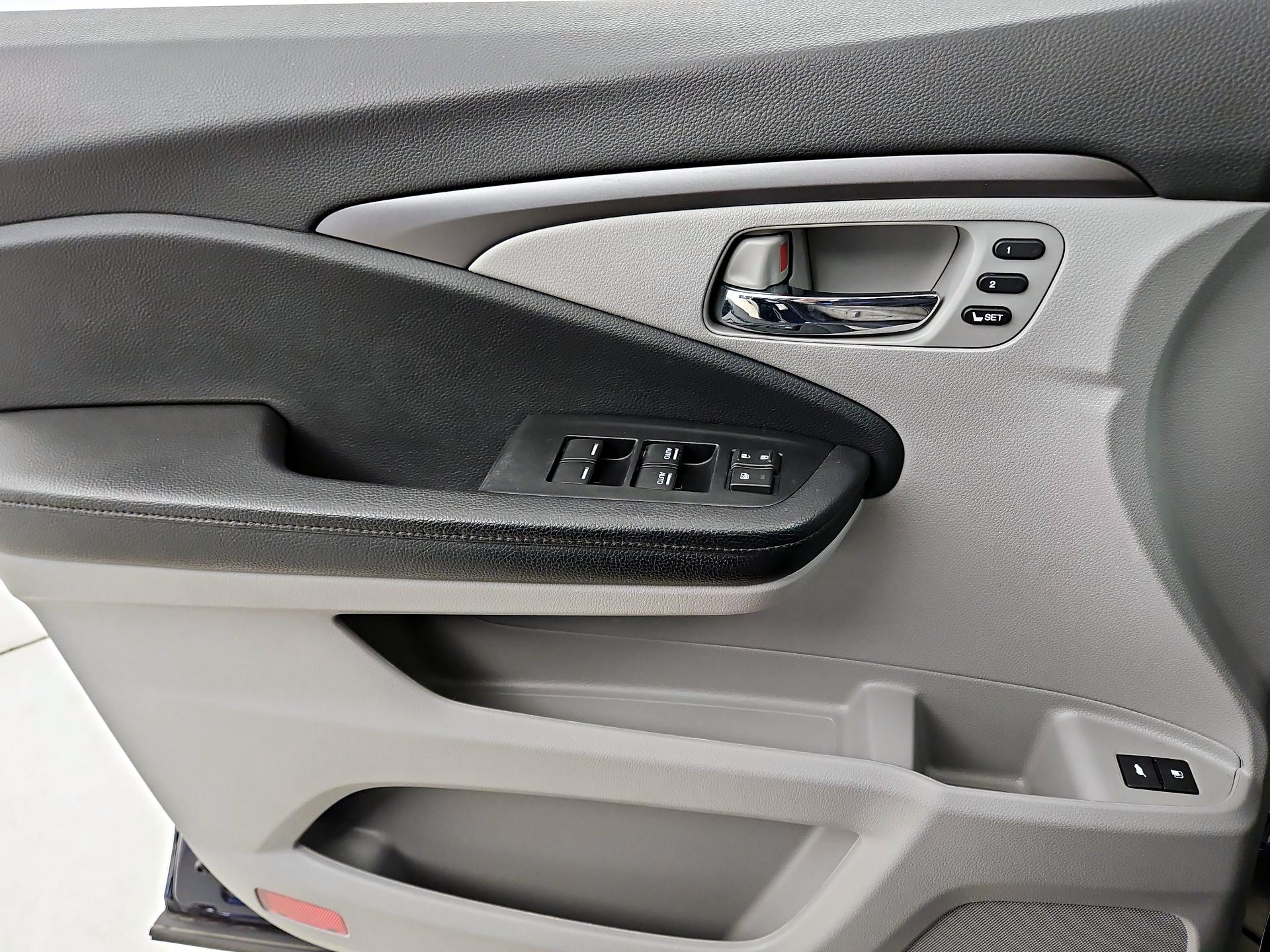 Thumbnail: 2022 Honda Pilot - 12