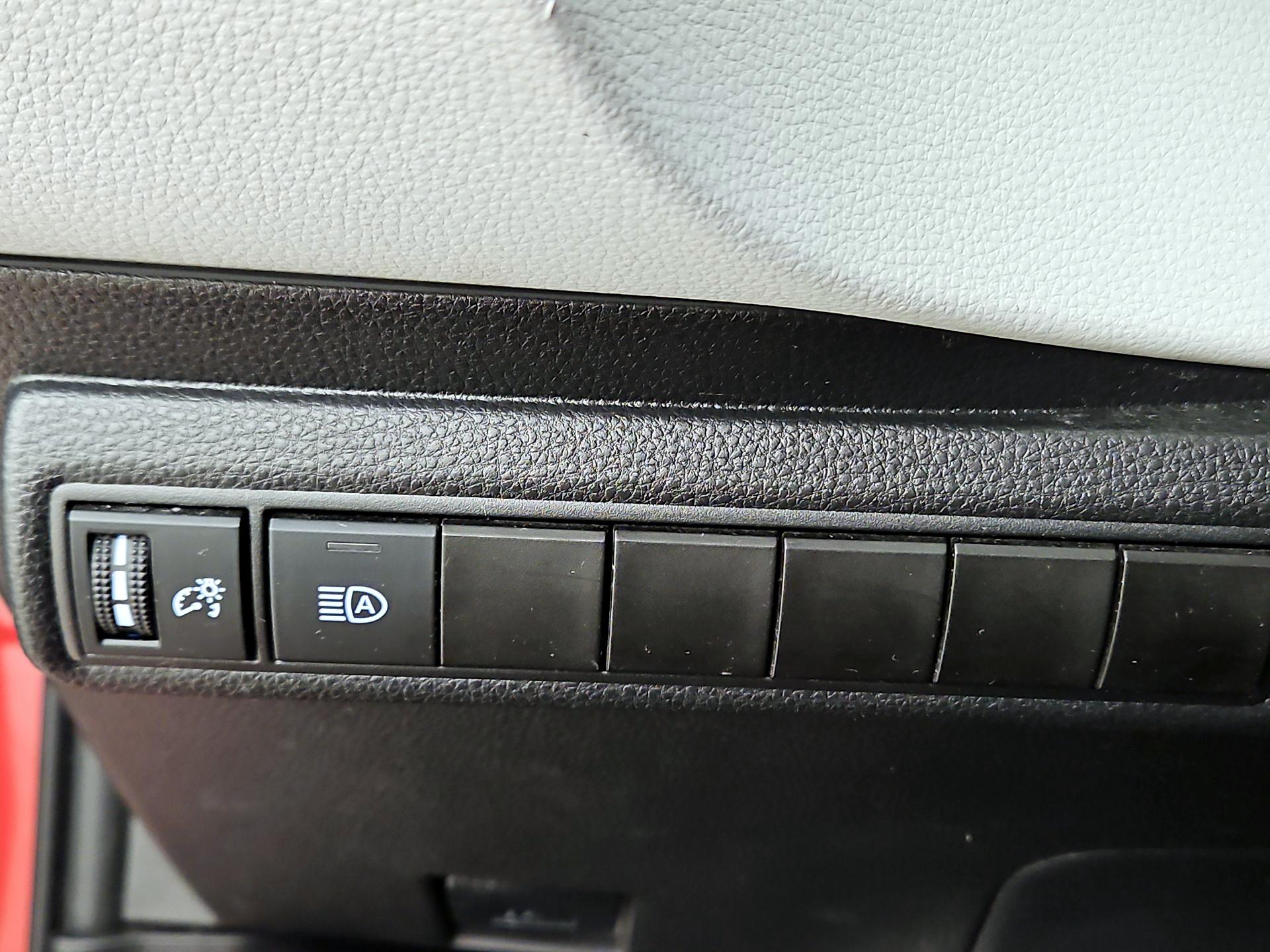 Thumbnail: 2020 Toyota Corolla - 13