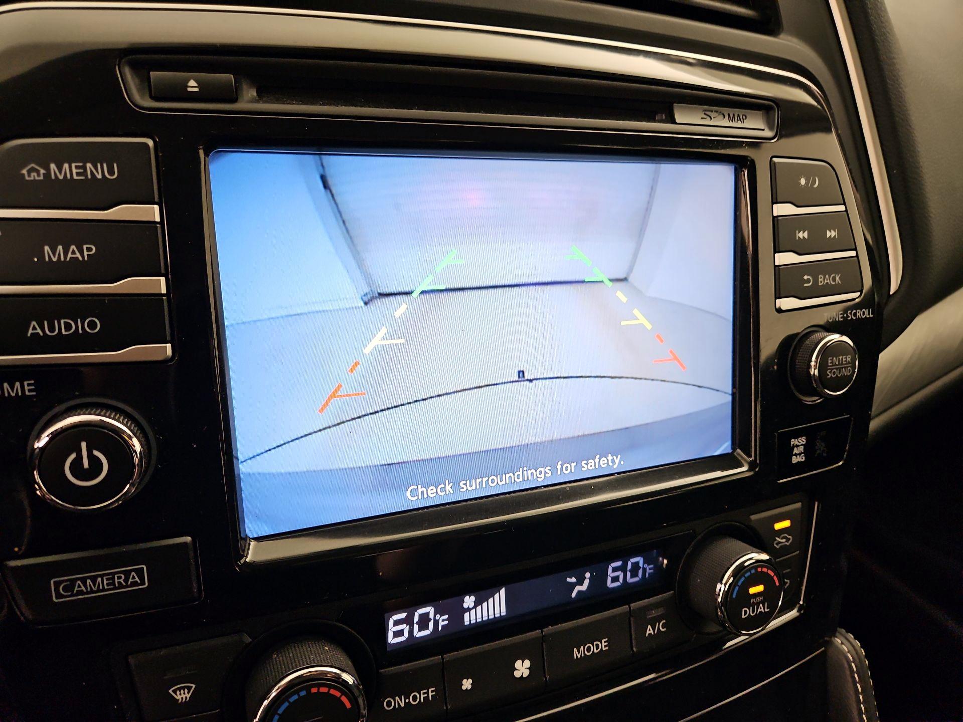 Thumbnail: 2016 Nissan Maxima - 15