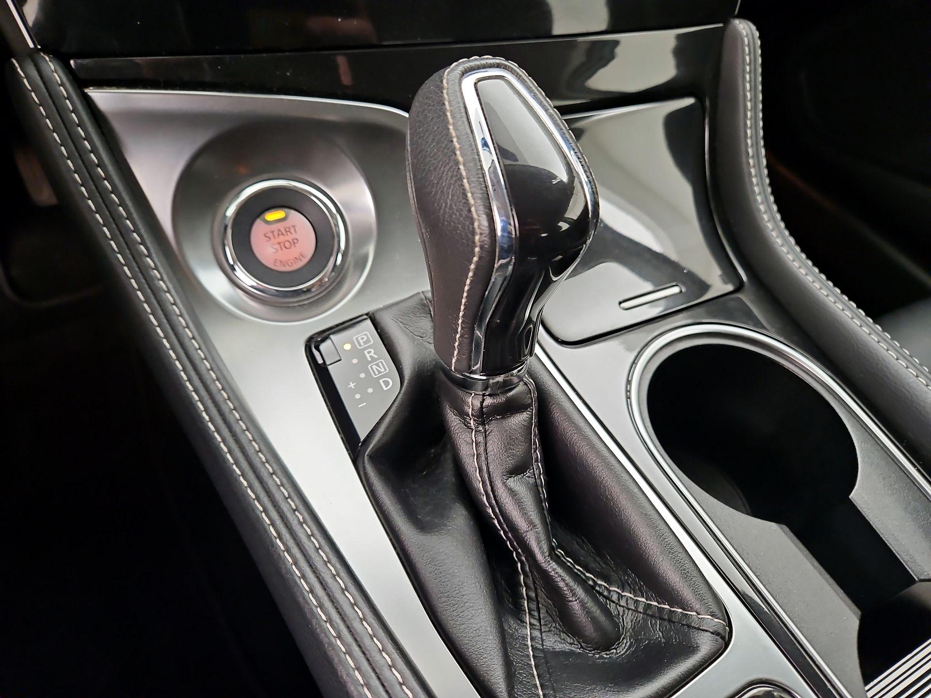 Thumbnail: 2016 Nissan Maxima - 18