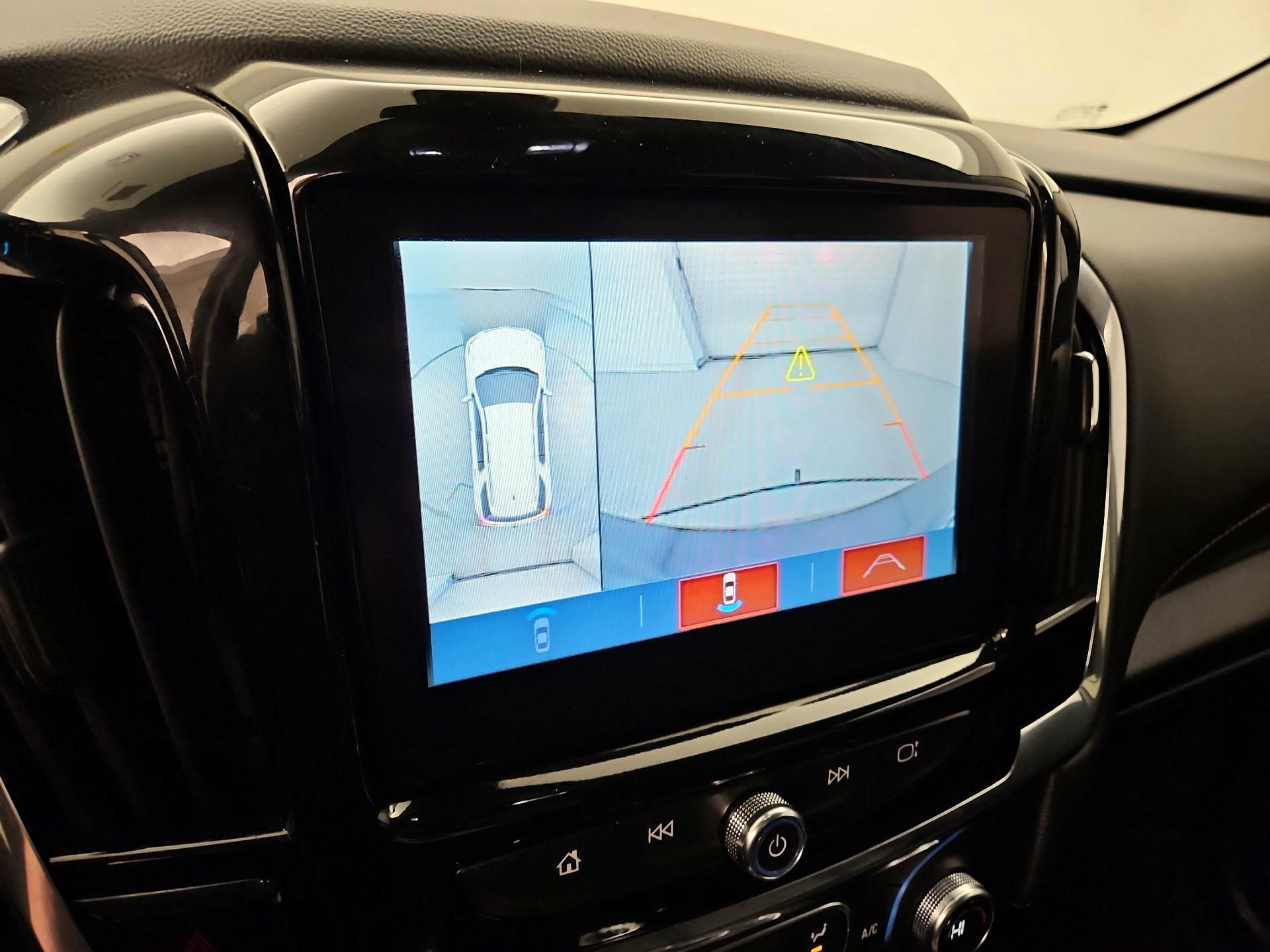 Thumbnail: 2019 Chevrolet Traverse - 15