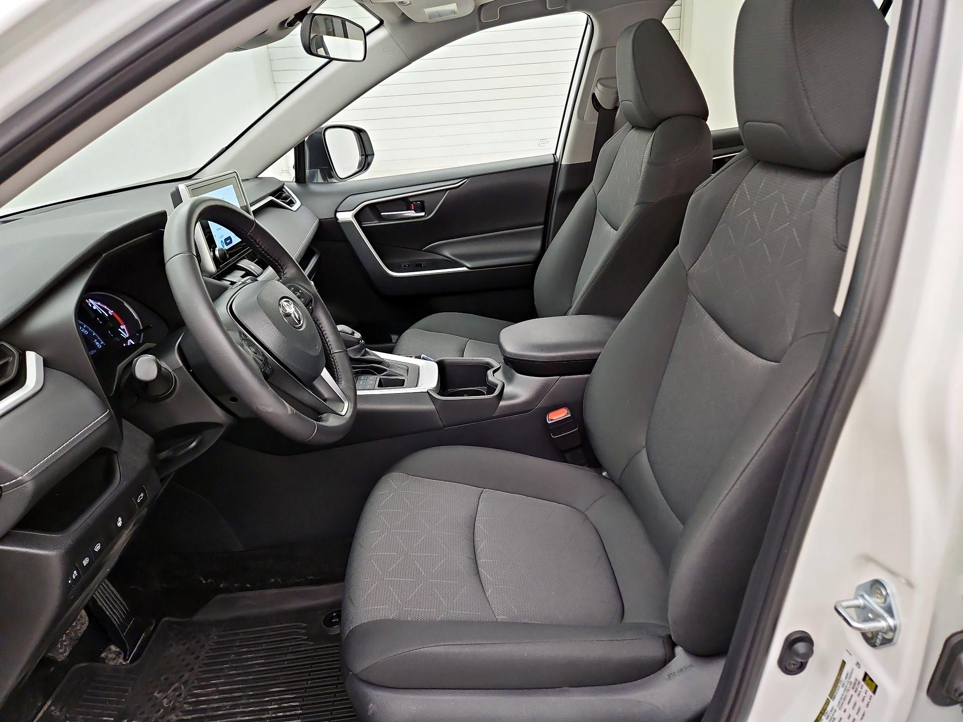 Thumbnail: 2024 Toyota RAV4 - 11