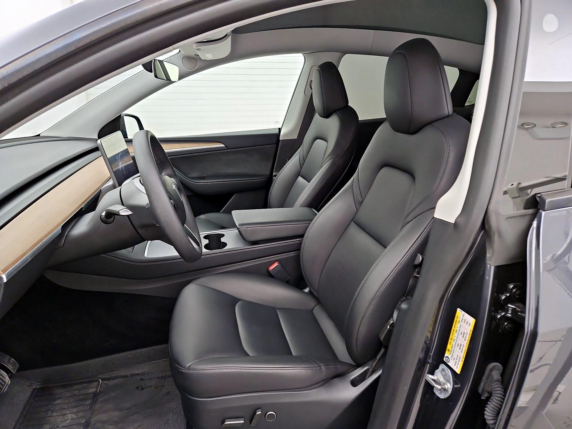 Thumbnail: 2024 Tesla Model Y - 11