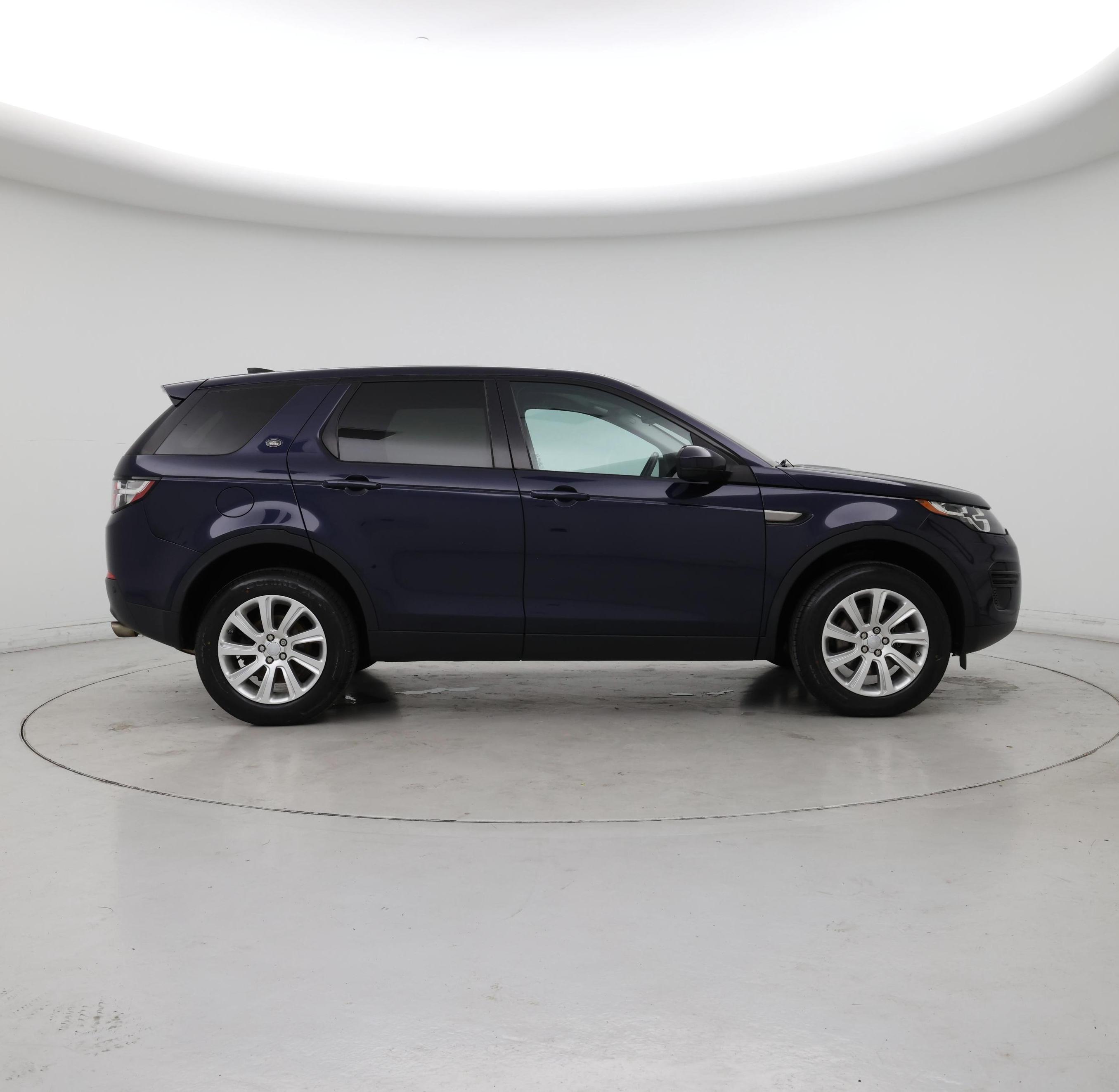 Thumbnail: 2017 Land Rover Discovery Sport - 7