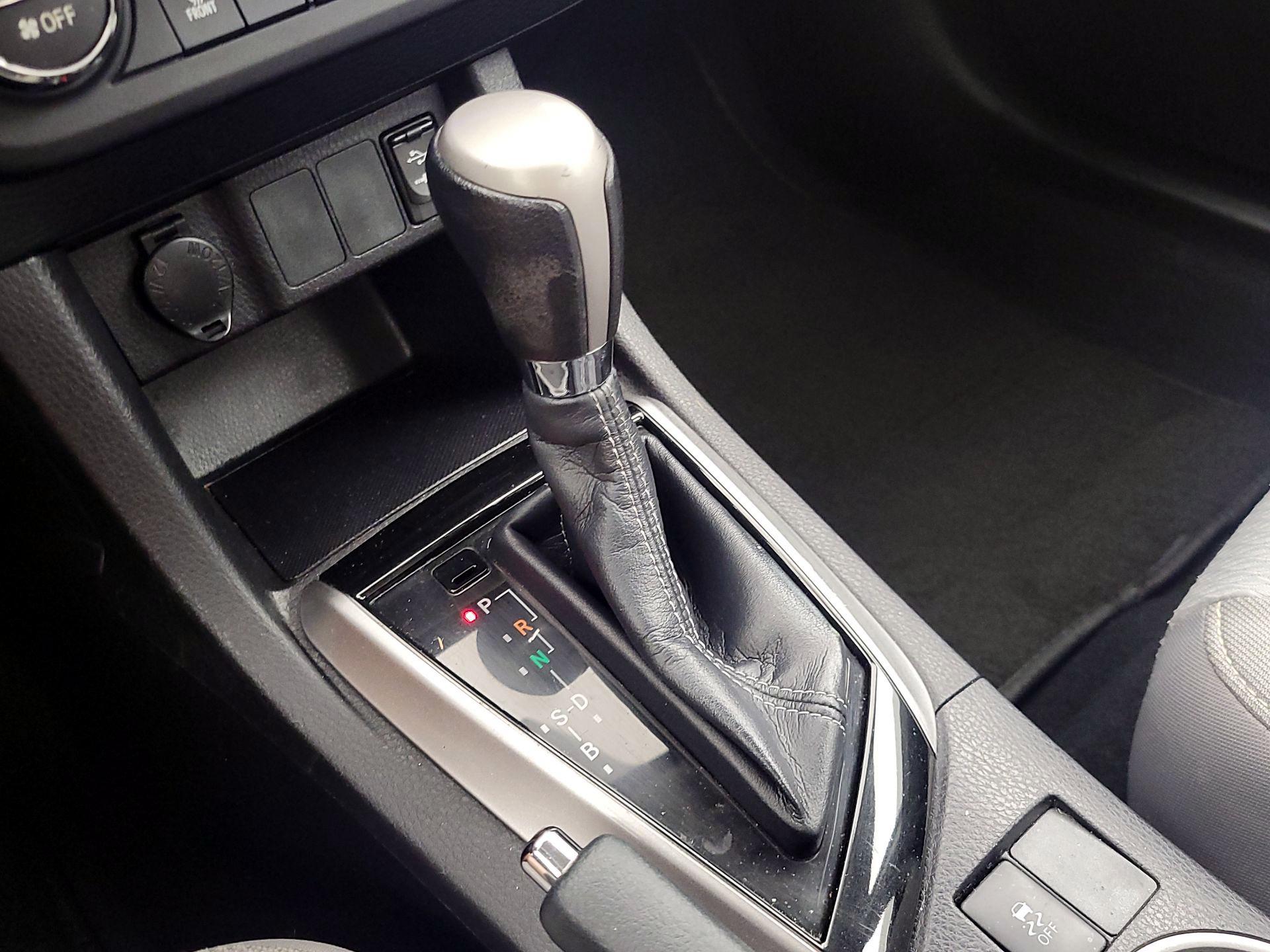 Thumbnail: 2016 Toyota Corolla - 15