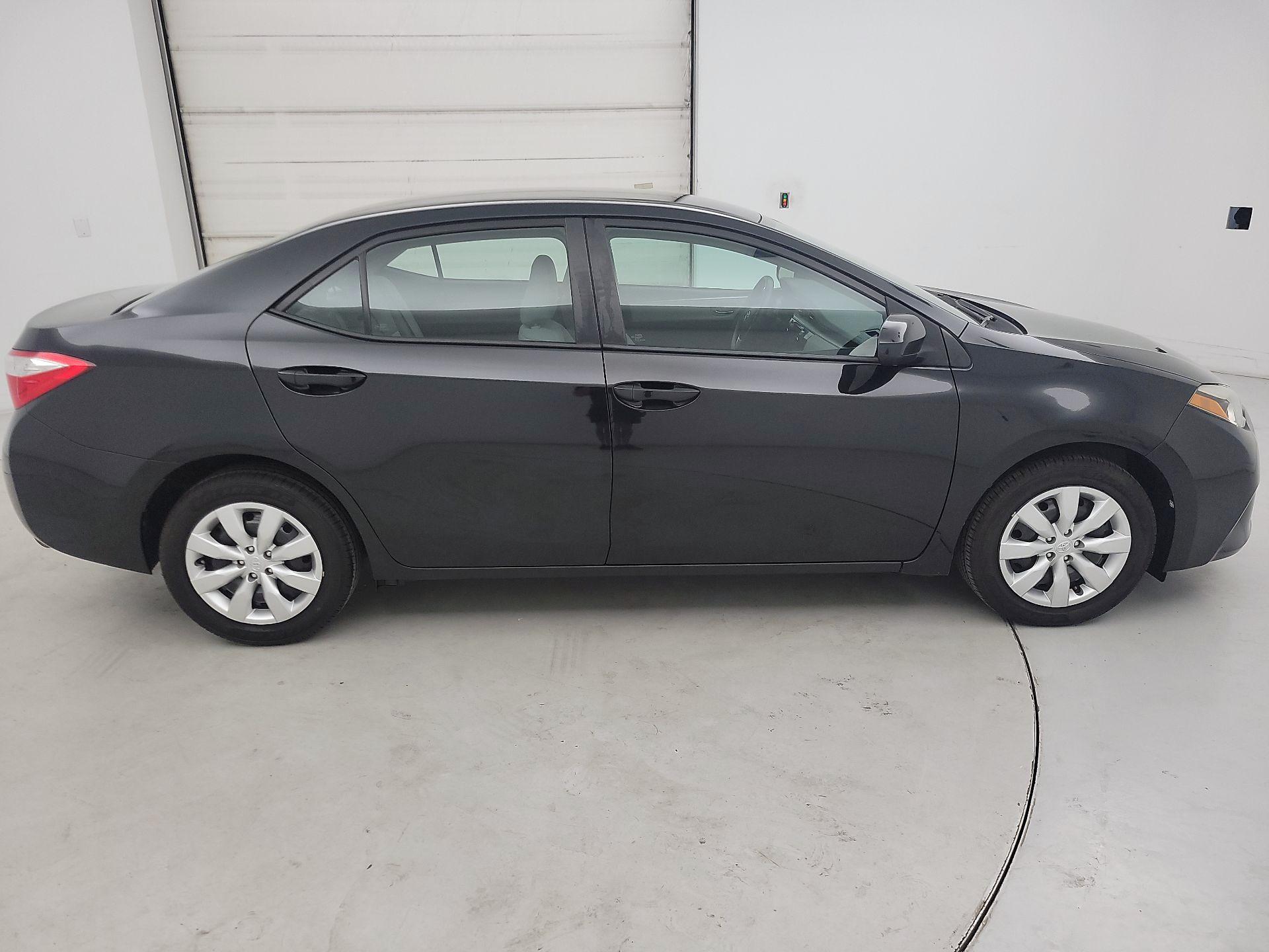 Thumbnail: 2016 Toyota Corolla - 4