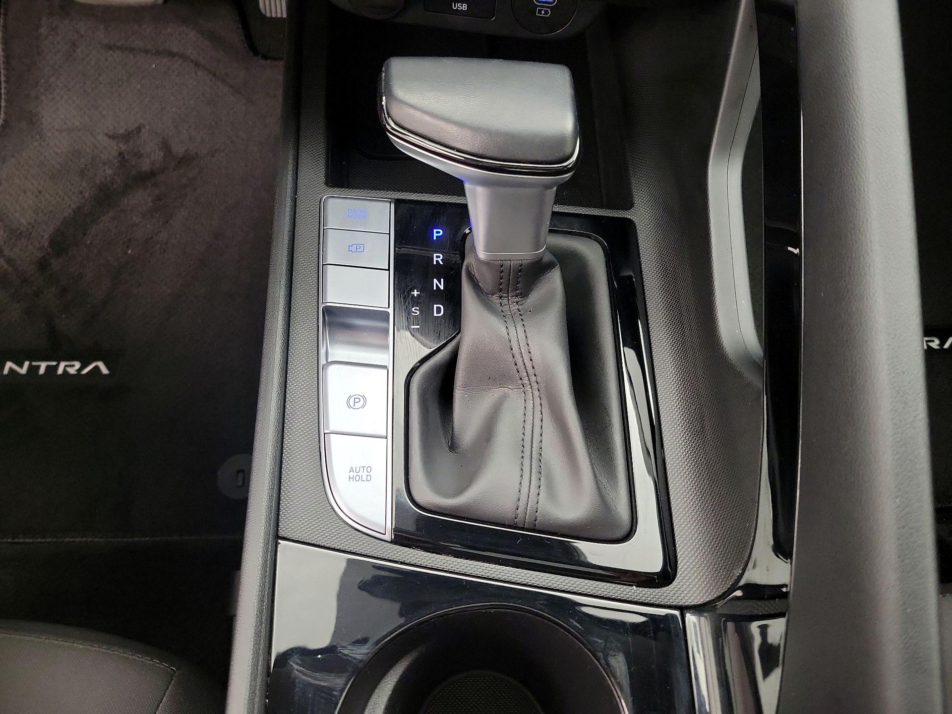 Thumbnail: 2024 Hyundai Elantra - 18