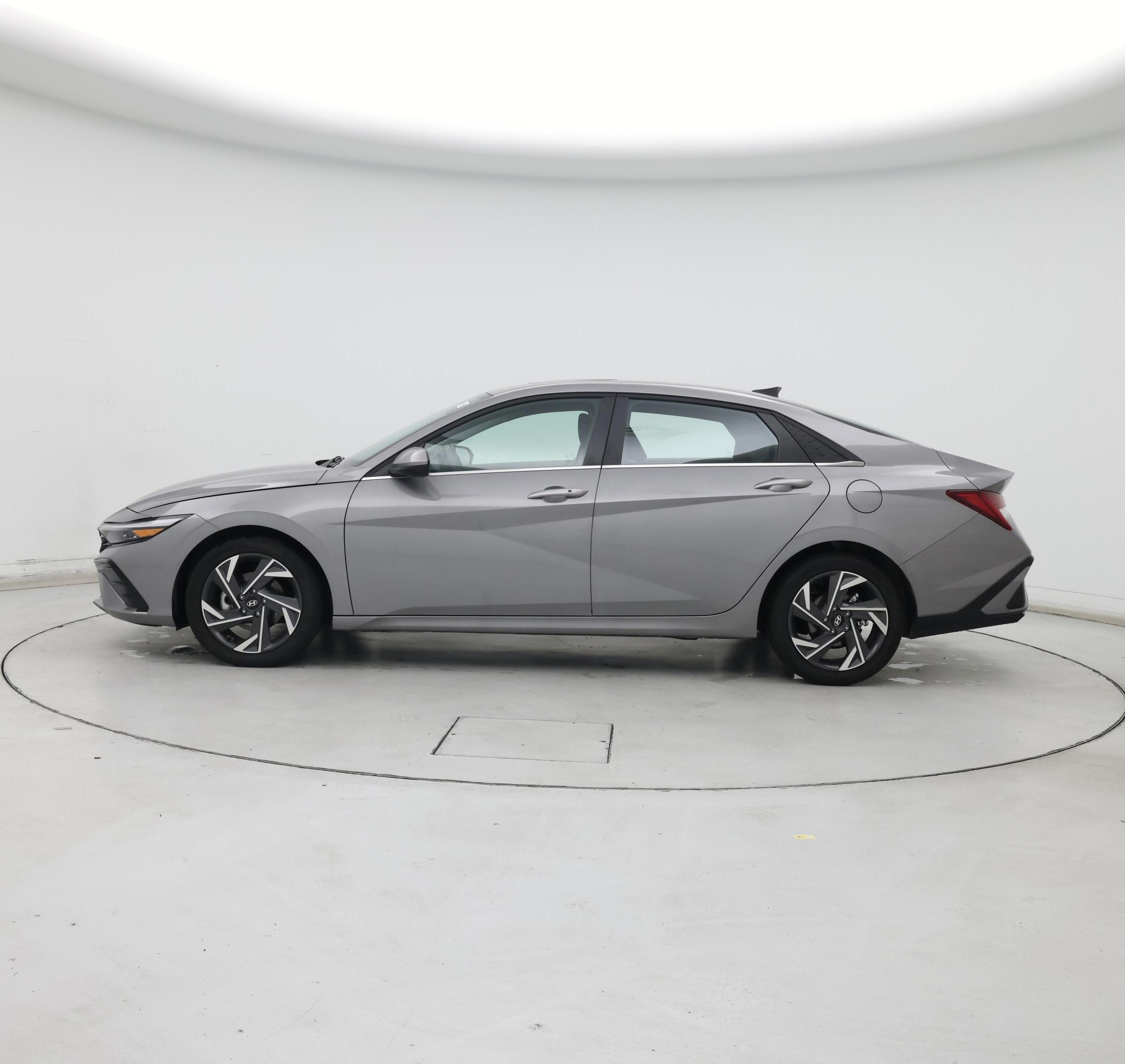 Thumbnail: 2024 Hyundai Elantra - 3