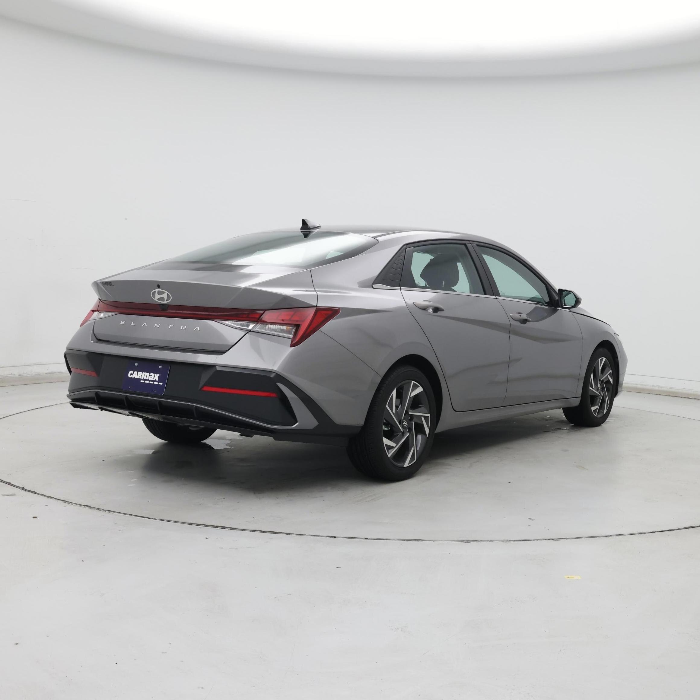 Thumbnail: 2024 Hyundai Elantra - 8