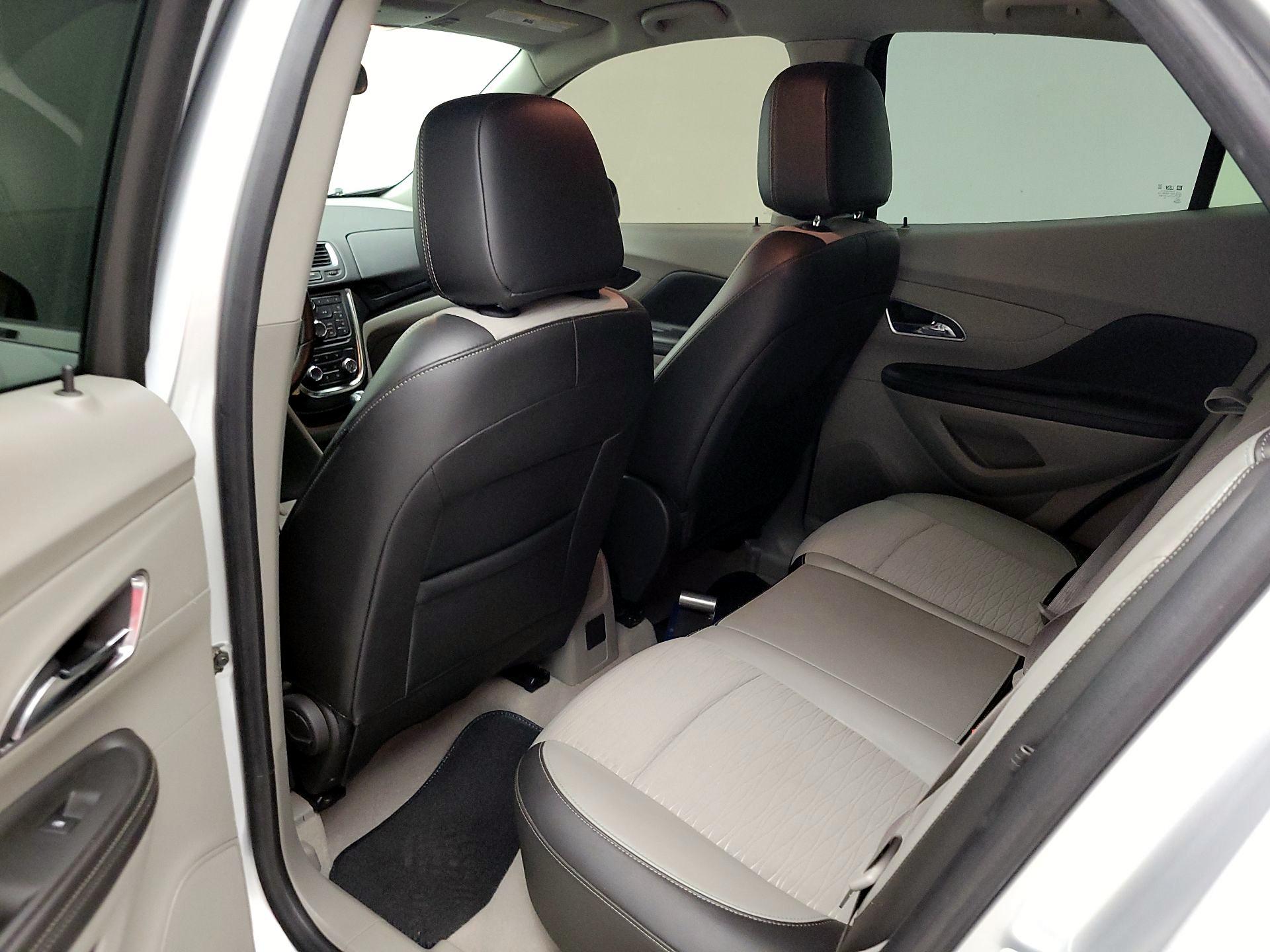 Thumbnail: 2016 Buick Encore - 19