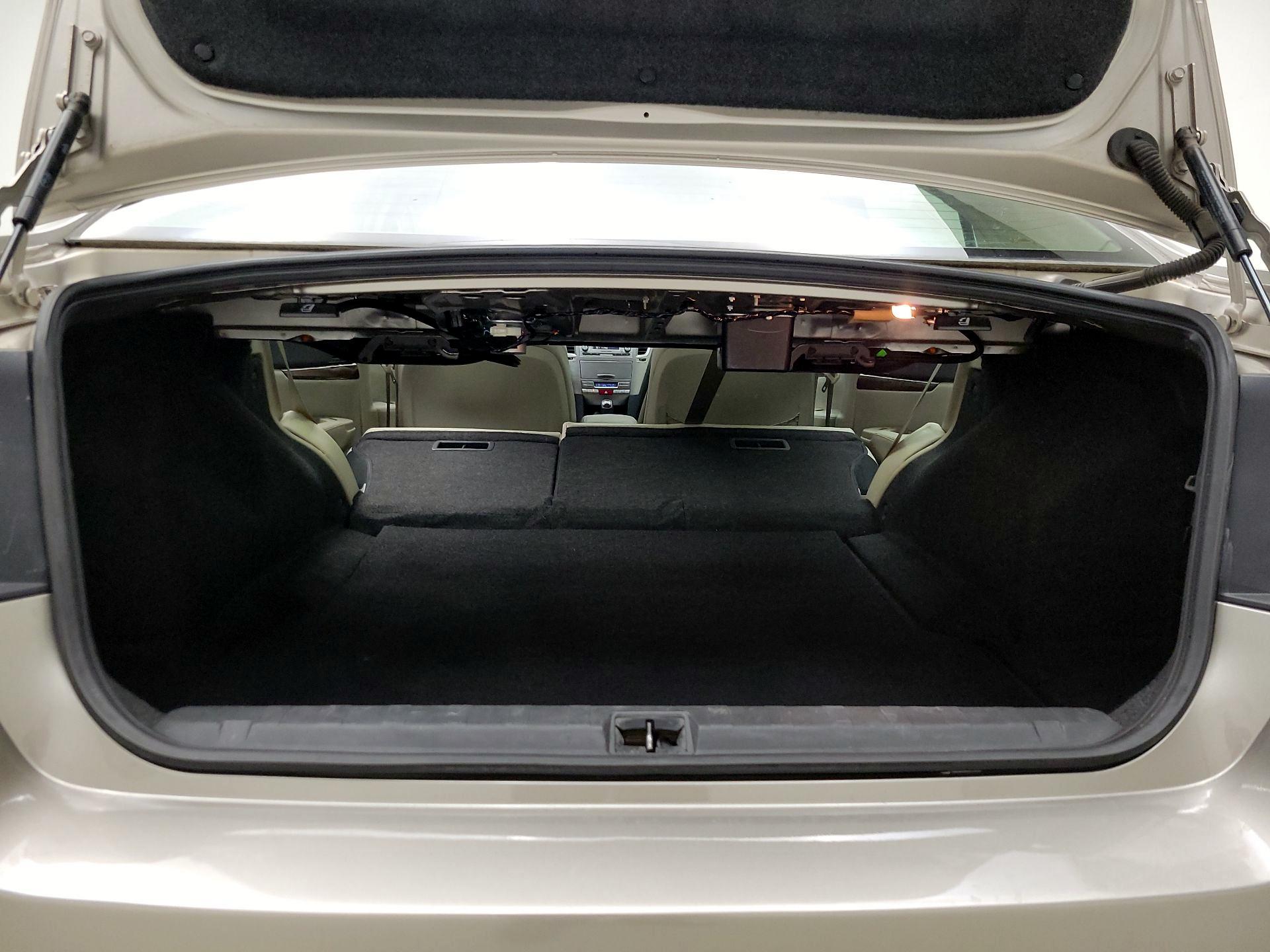Thumbnail: 2014 Subaru Legacy - 20