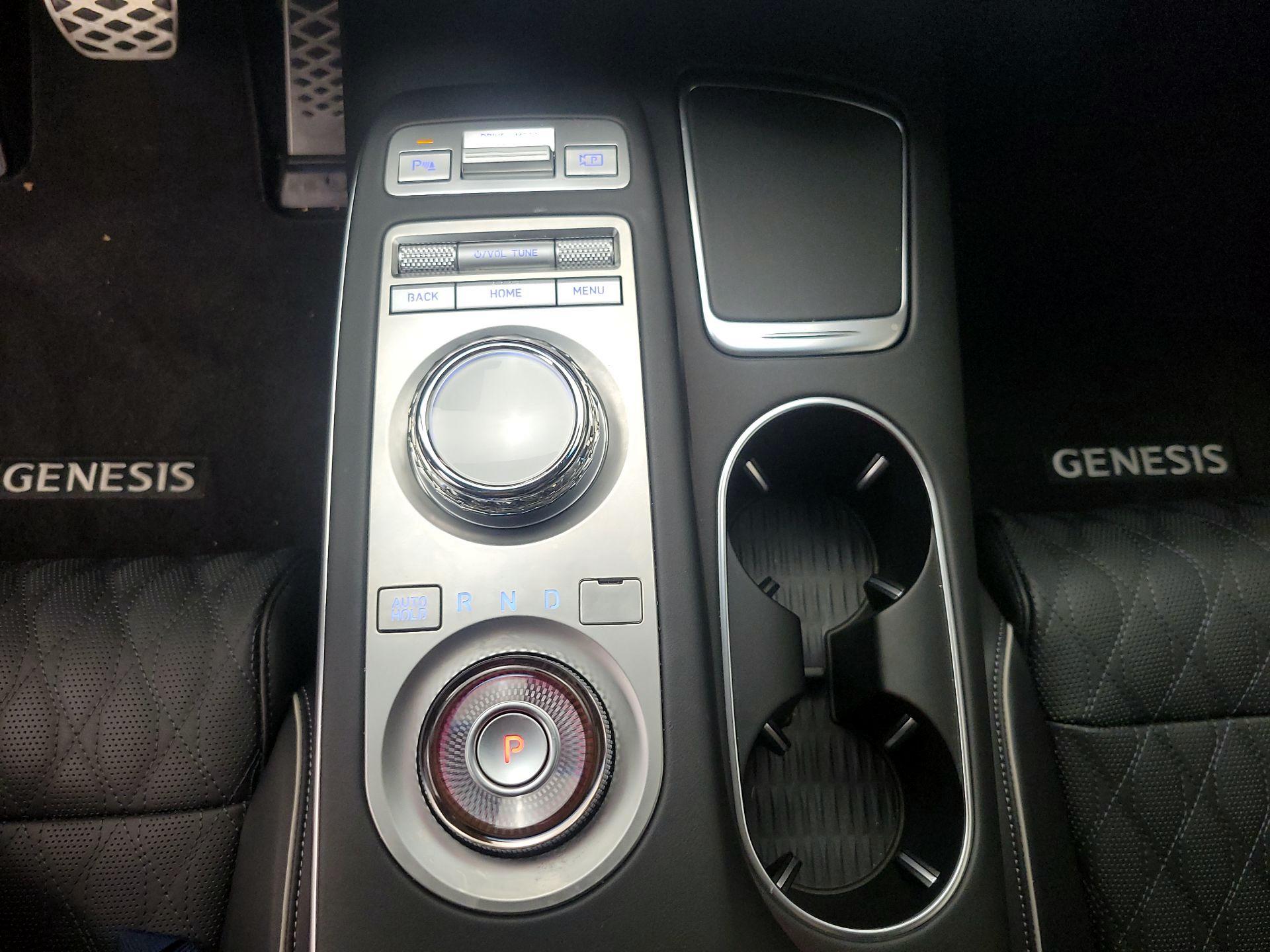 Thumbnail: 2025 Genesis GV70 - 18