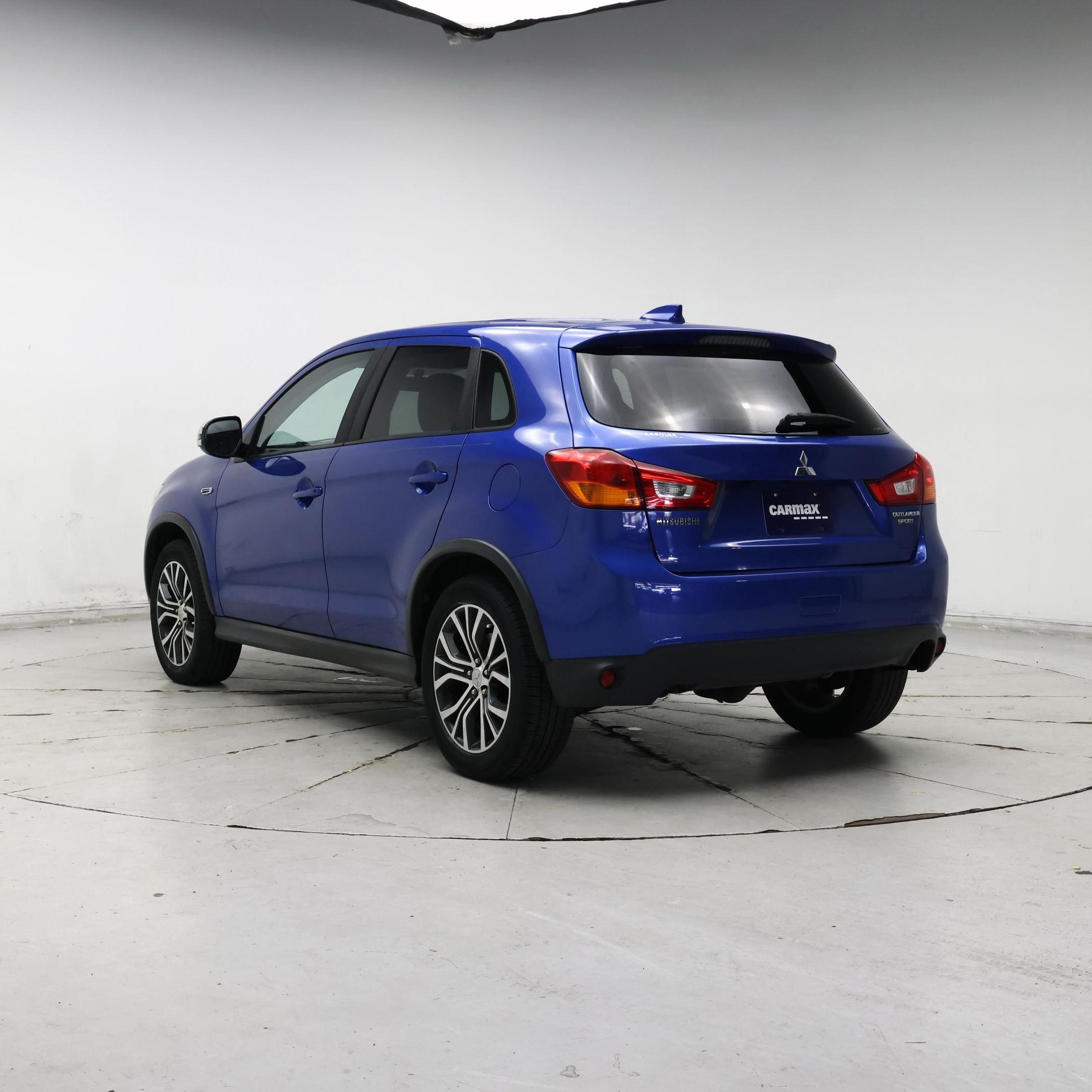 Thumbnail: 2017 Mitsubishi Outlander Sport - 2