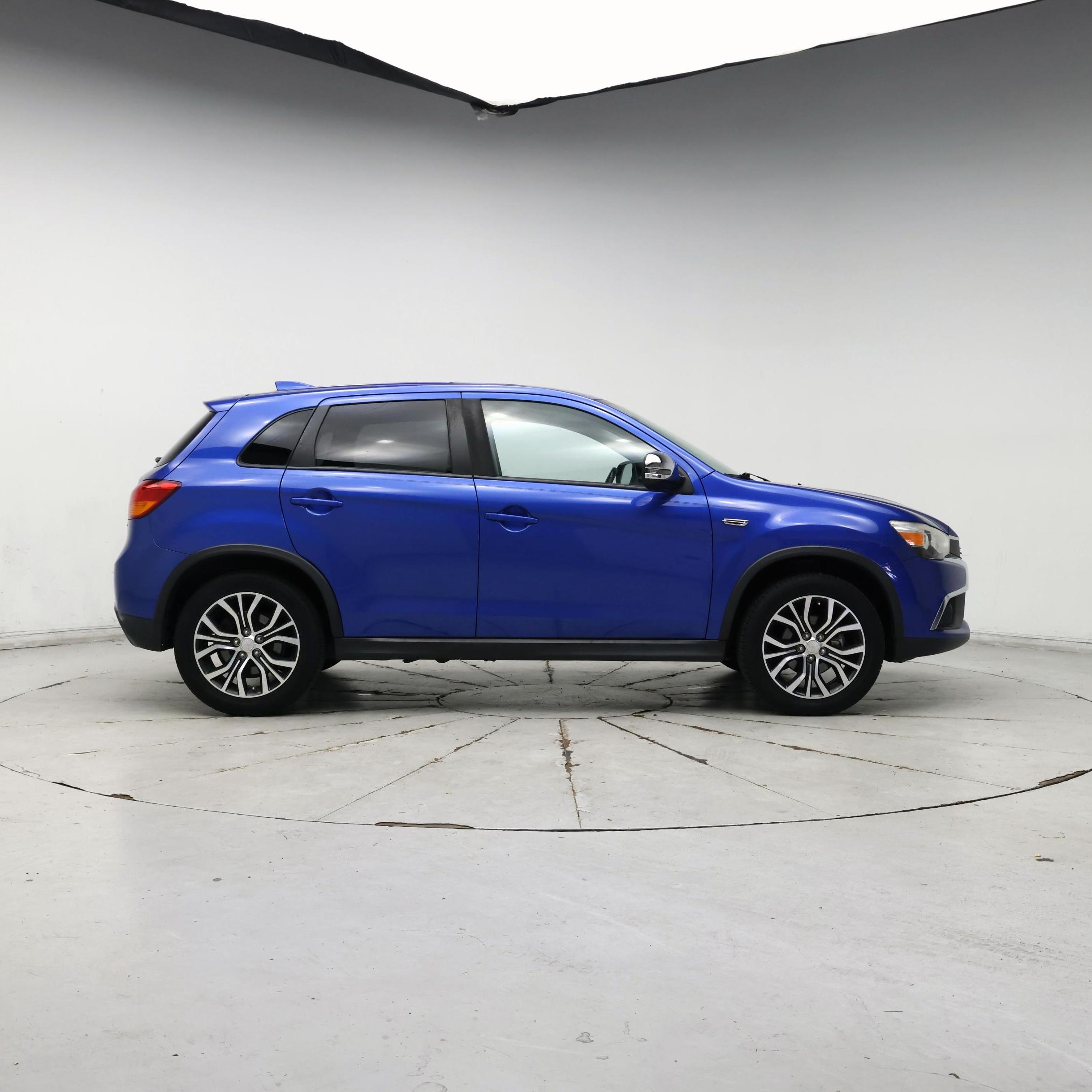 Thumbnail: 2017 Mitsubishi Outlander Sport - 7